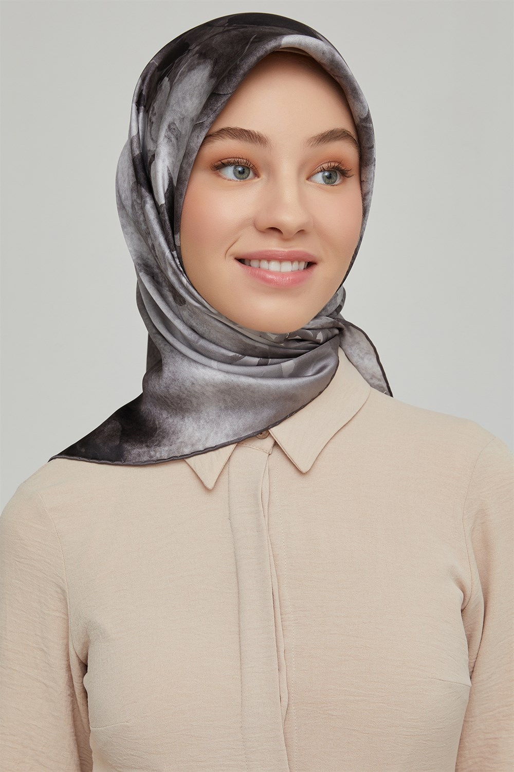 Armine İpek Eşarp 2021/2022 Sonbahar Kış - 8632D-05 - Sura