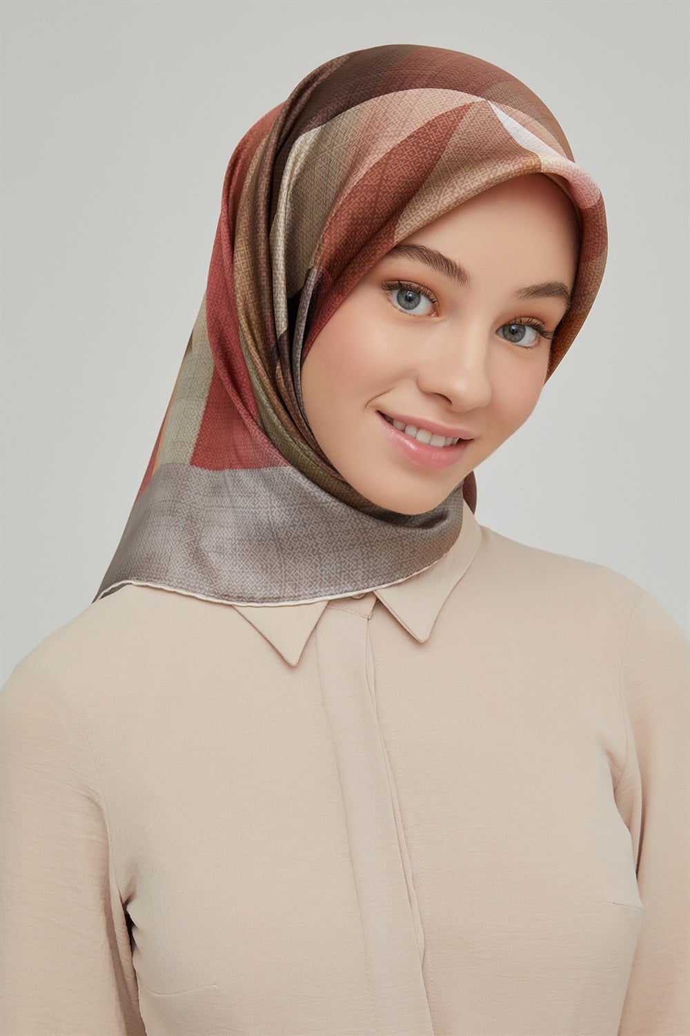 Armine İpek Eşarp 2021/2022 Sonbahar Kış - 8623D-10 - Sura