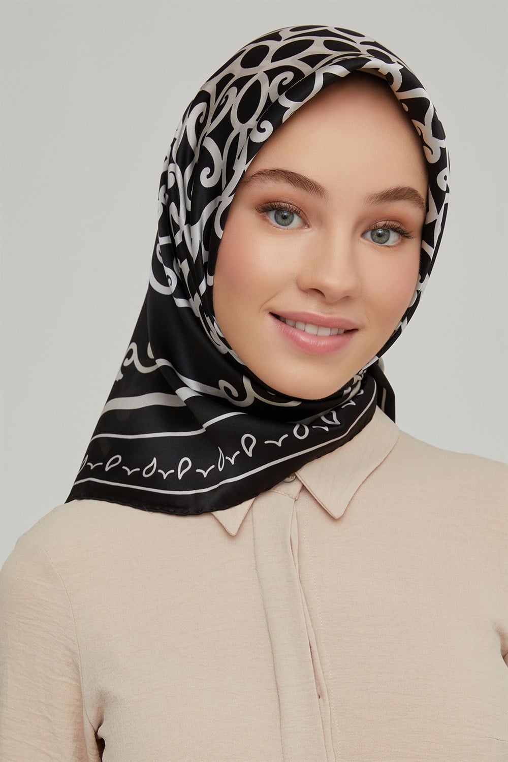 Armine İpek Eşarp 2021/2022 Sonbahar Kış - 8650D-19 - Sura