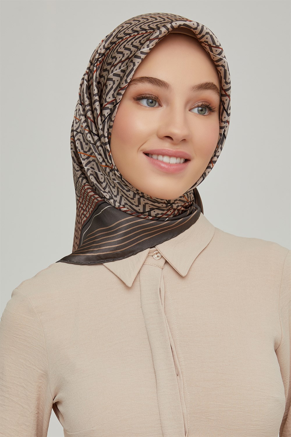 Armine İpek Eşarp 2021/2022 Sonbahar Kış - 8631D-42 - Tivil