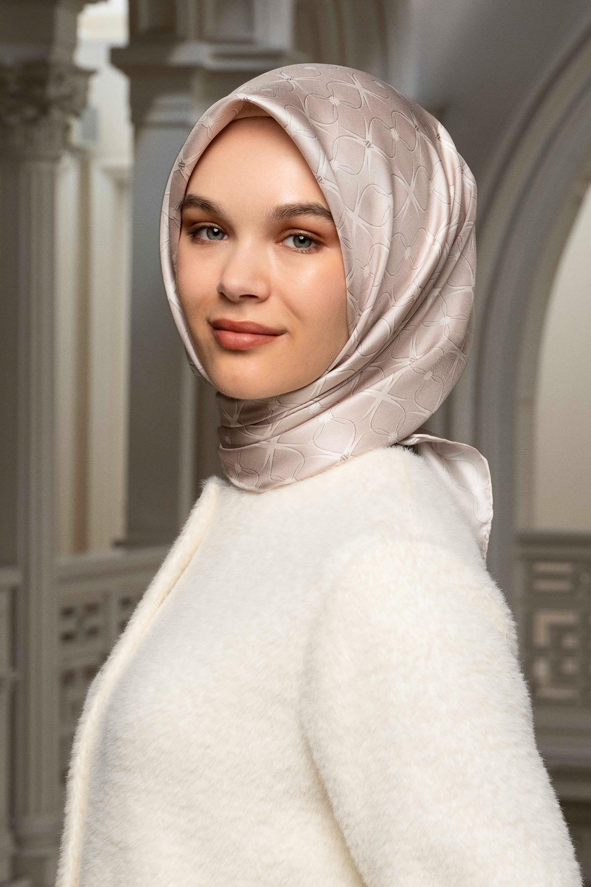 Armine İpek Eşarp 2024/2025 Sonbahar-Kış - 9207D-01 - Tivil