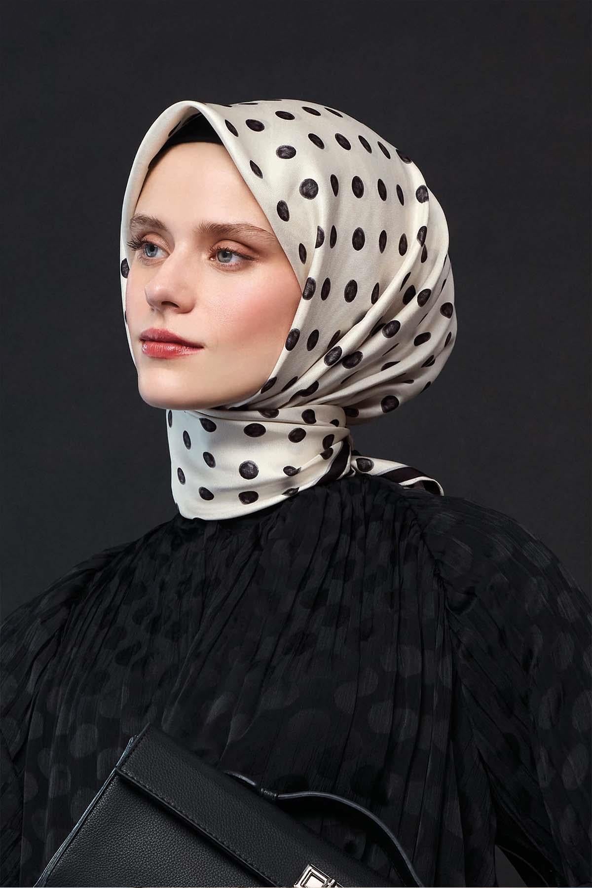 Armine İpek Eşarp 2026 İlkbahar-Yaz - 9544D-80 - Sura