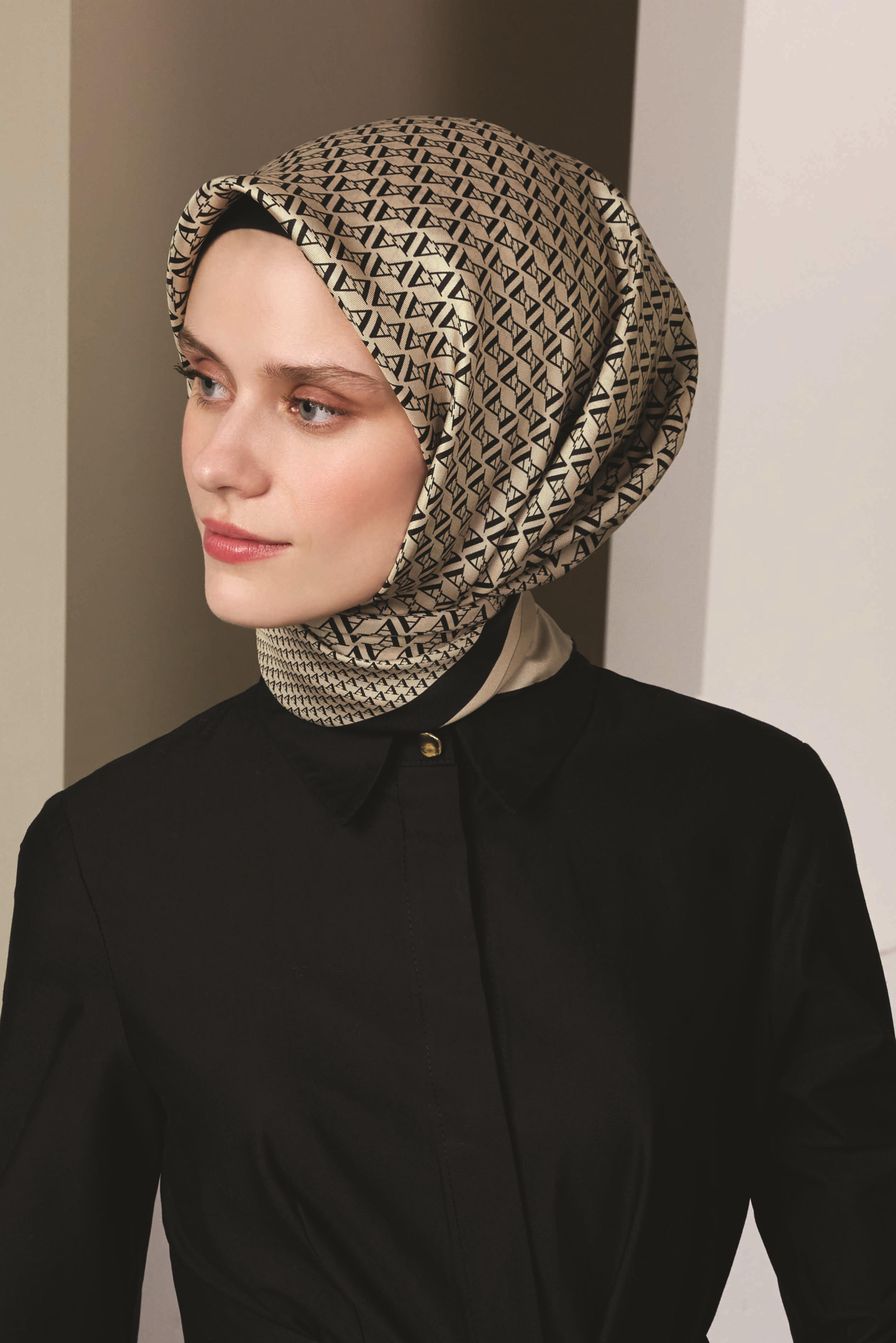 Armine İpek Eşarp 2026 İlkbahar-Yaz - 9502D-03 - Tivil