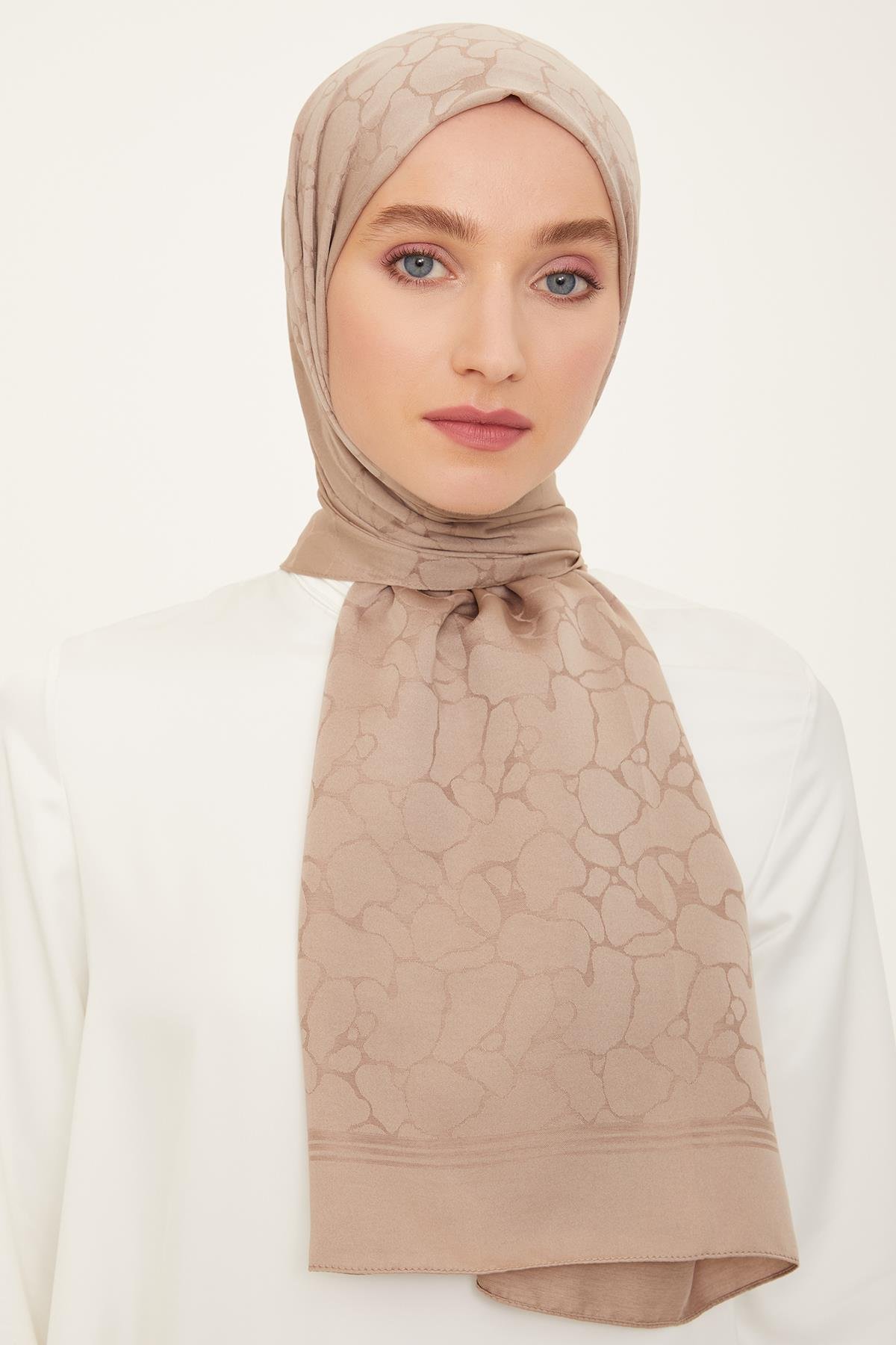 Armine Jakarlı Safir Şal - AT1SFR - 26 - Renk