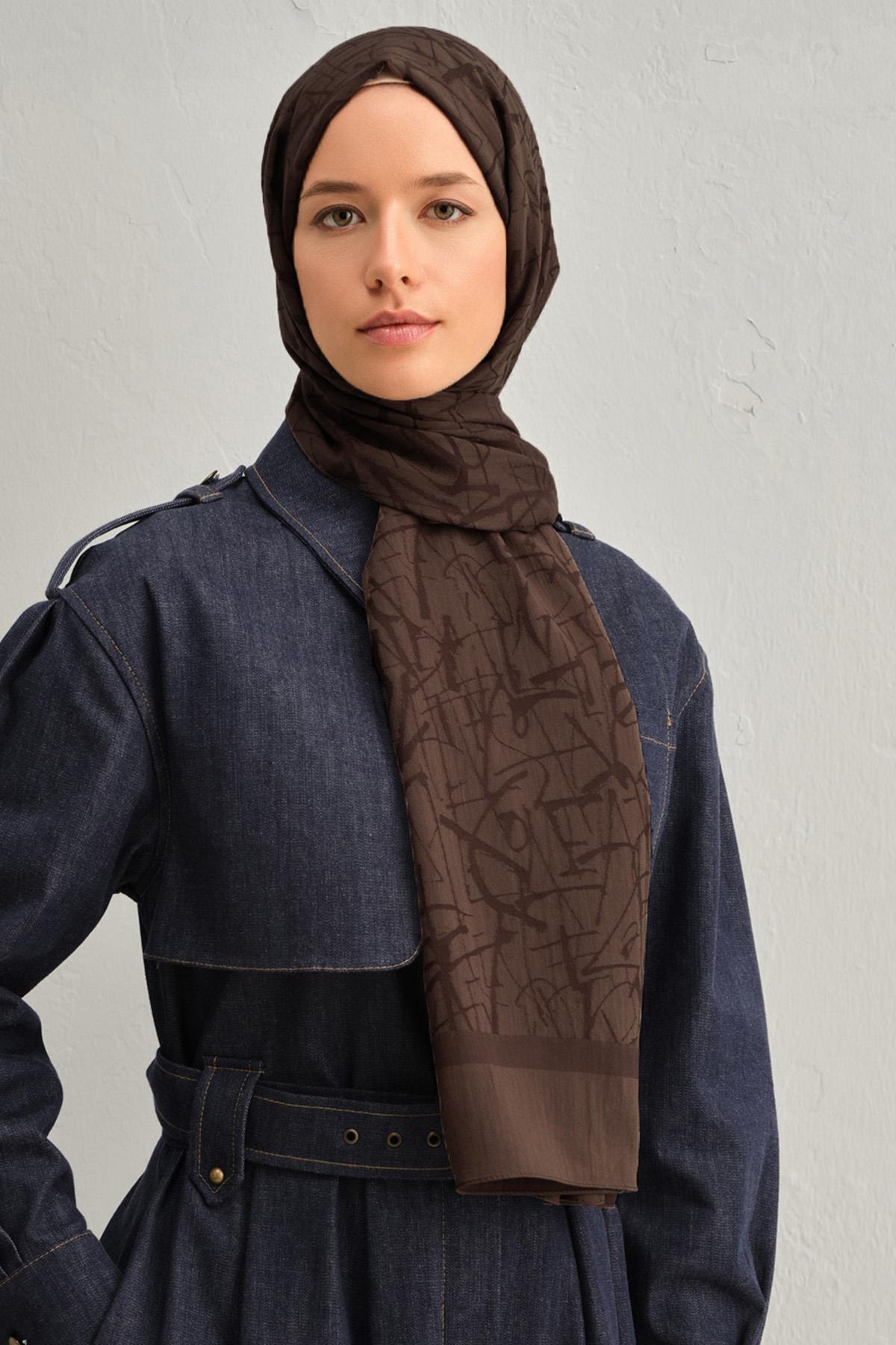 Armine Tensel İpek Şal 3 - Kaligrafi Desen - 32105 - Kahverengi