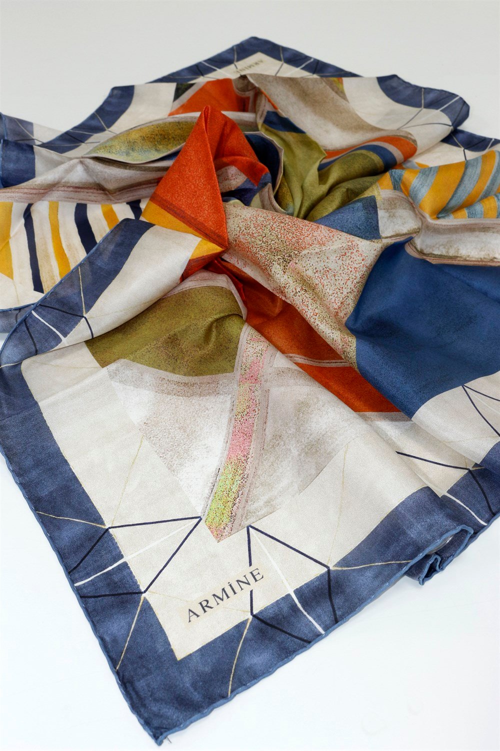 Armine Yaz Serinliği, İnce İpek Eşarp - 8412DH-83