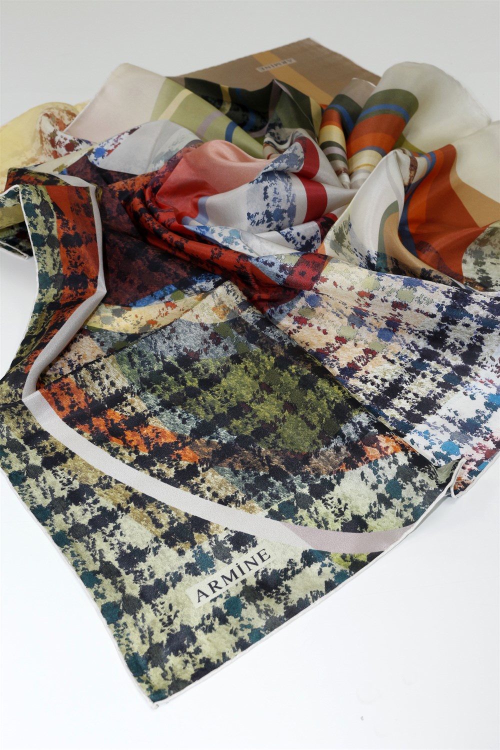 Armine Yaz Serinliği, İnce İpek Eşarp - 8408DH-89