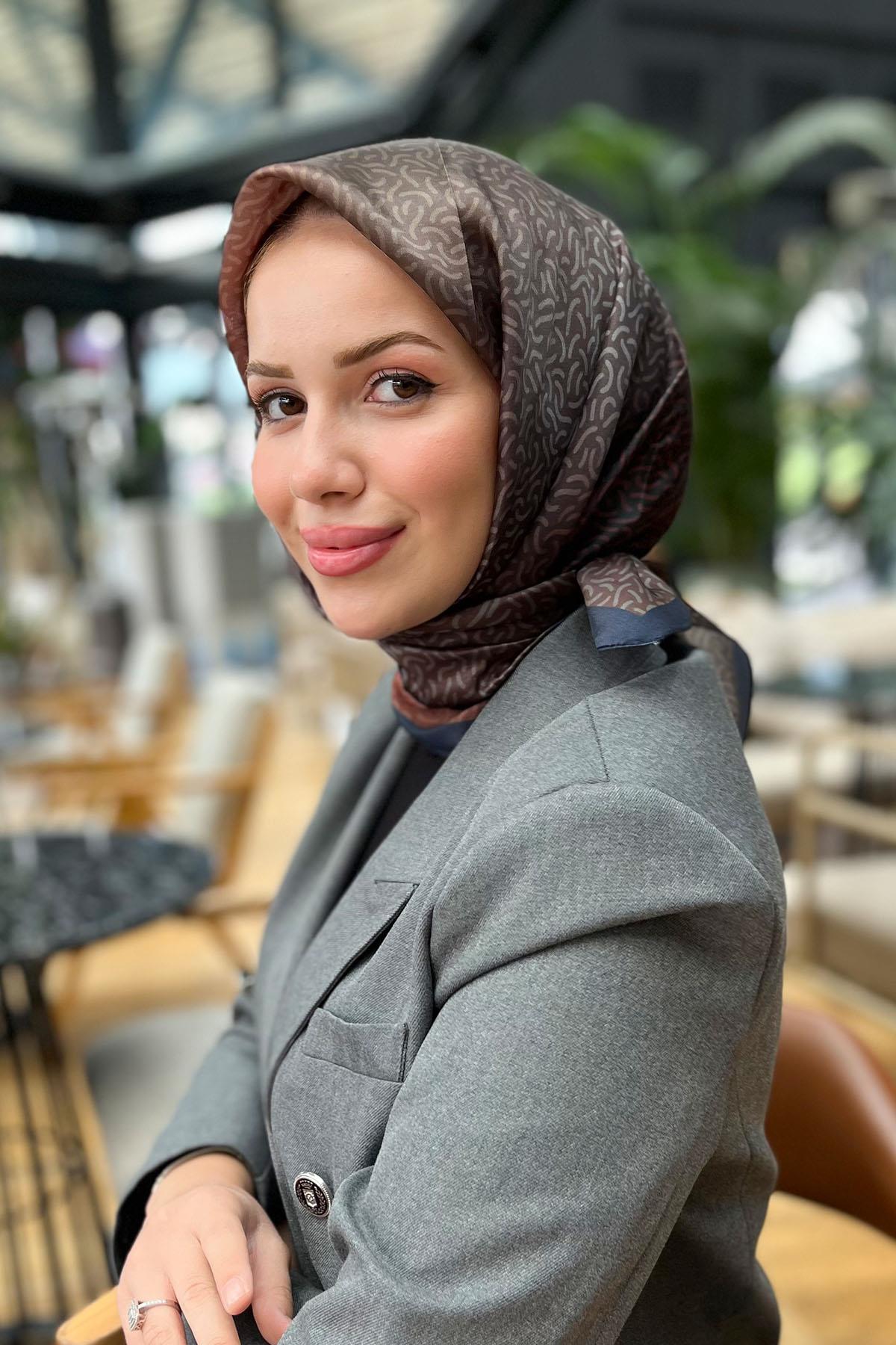 Sultan Kristal Eşarp - Hare Desen - SKE2830-02