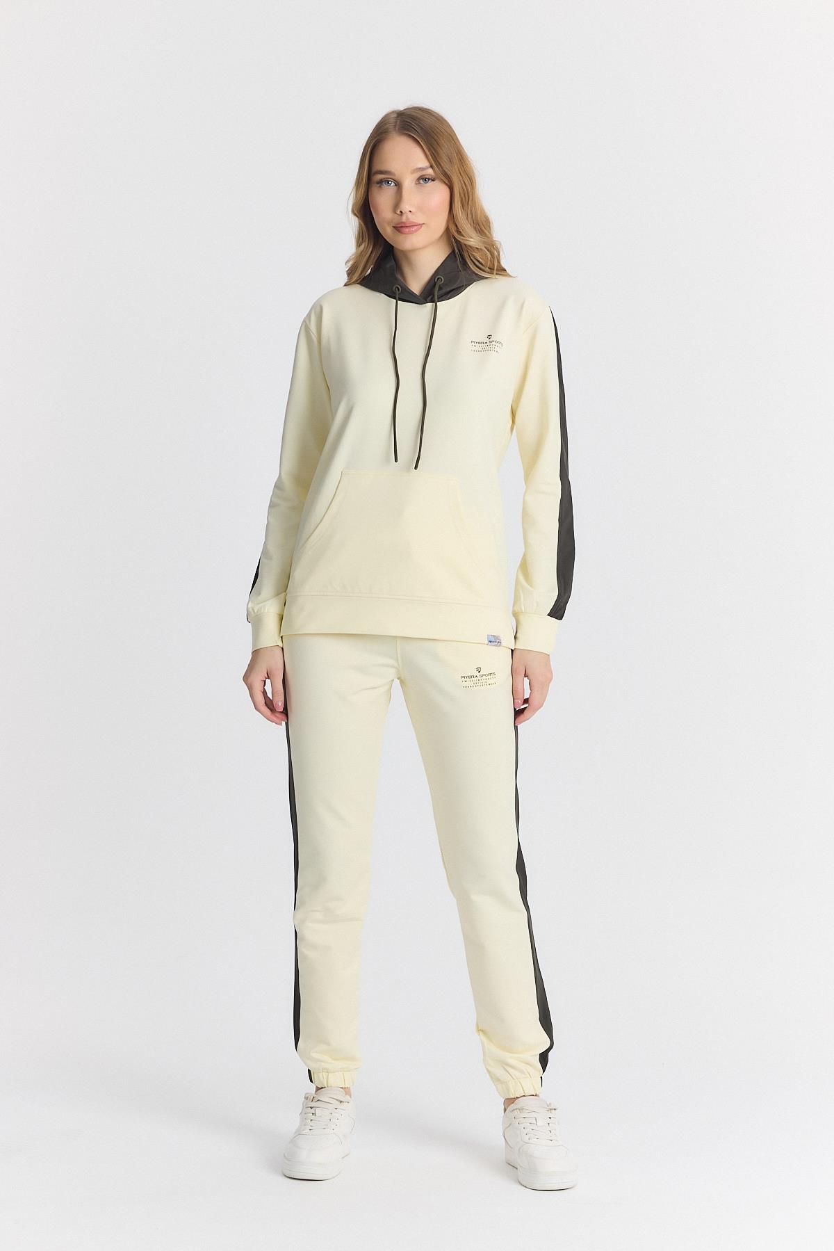 Kadın İki İplik Yanları Kahve Seritli Kapüşonlu Kanguru Cepli Paça Lastikli Ekru Eşofman Takımı - 7775