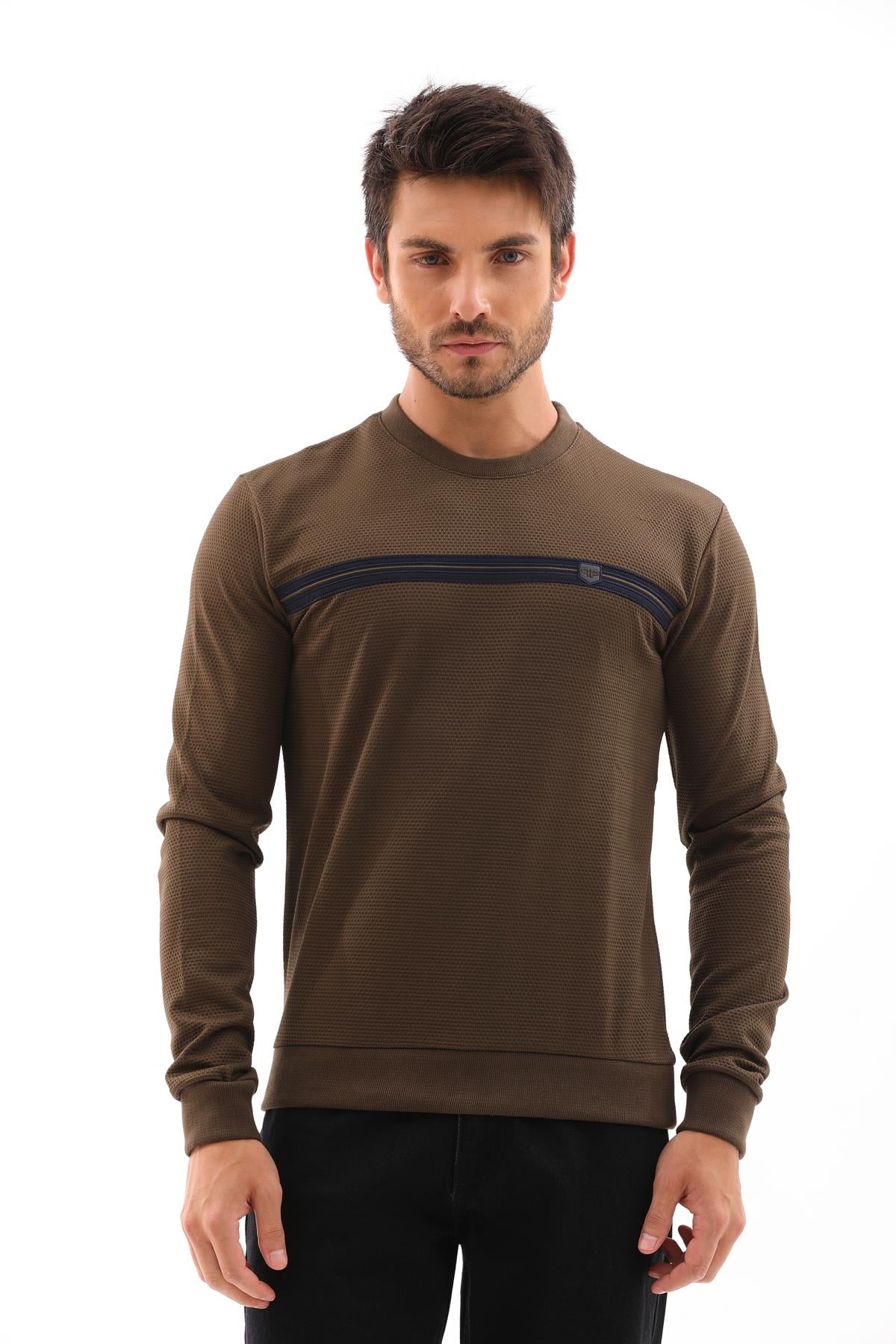 Erkek Haki Renk Mare Jaker Kumaş - Bisiklet Yaka Uzun Kol, Gögüste Şerit Nakış Sweat - 7657