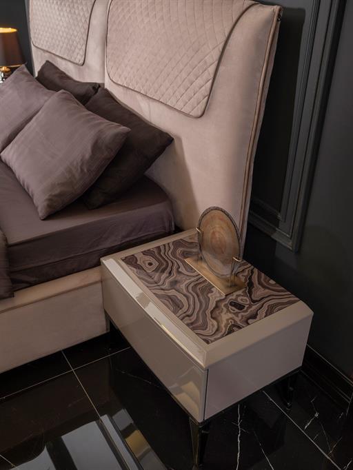 BENTLEY YATAK ODASI TAKIMI