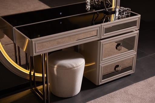 ETRO YATAK ODASI TAKIMI