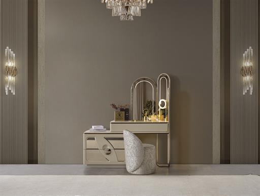 GUCCİ AYNALI ŞİFONYER