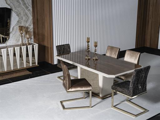 TOKYO YEMEK ODASI TAKIMI