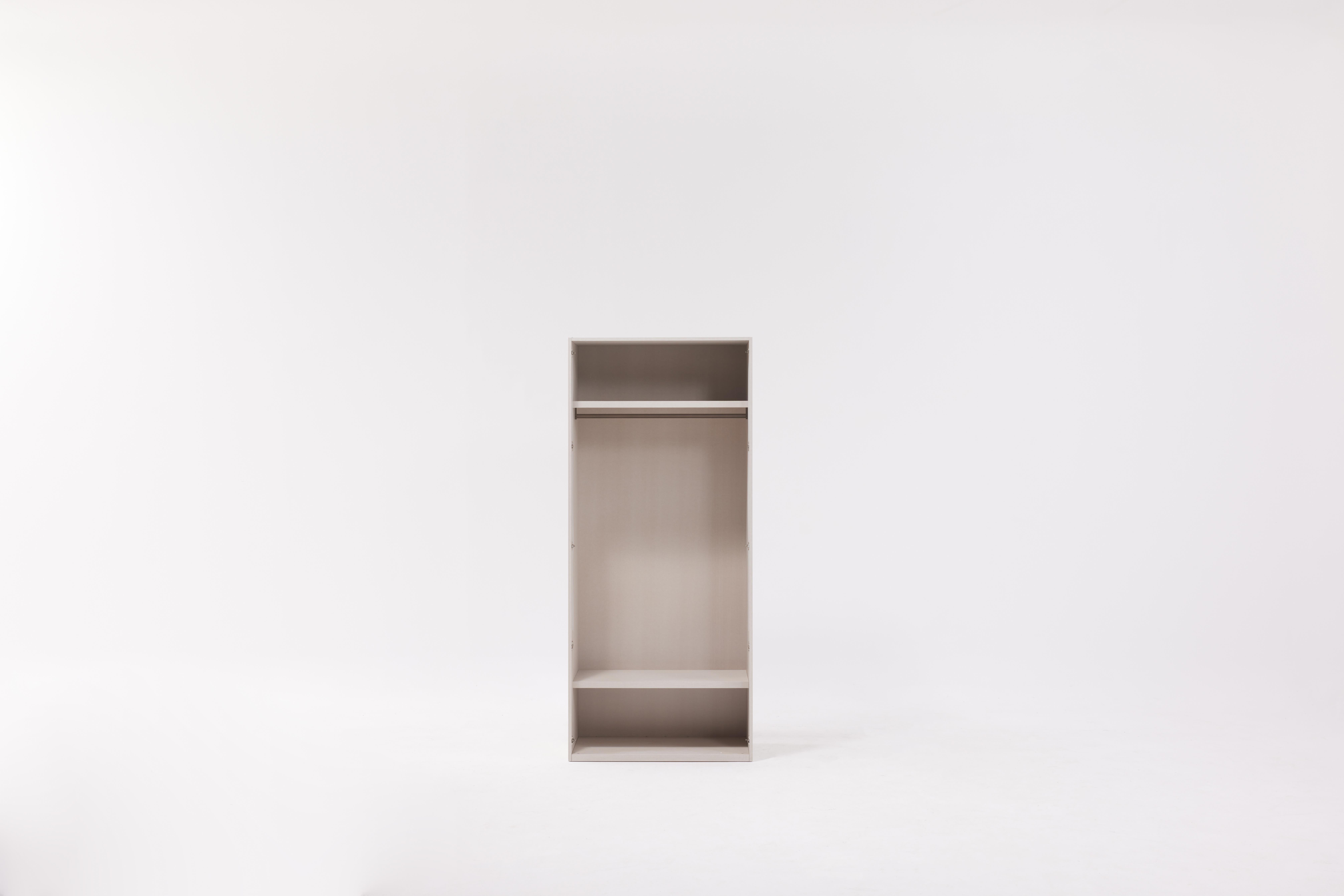 D 204 TEK RAFLI DOLAB