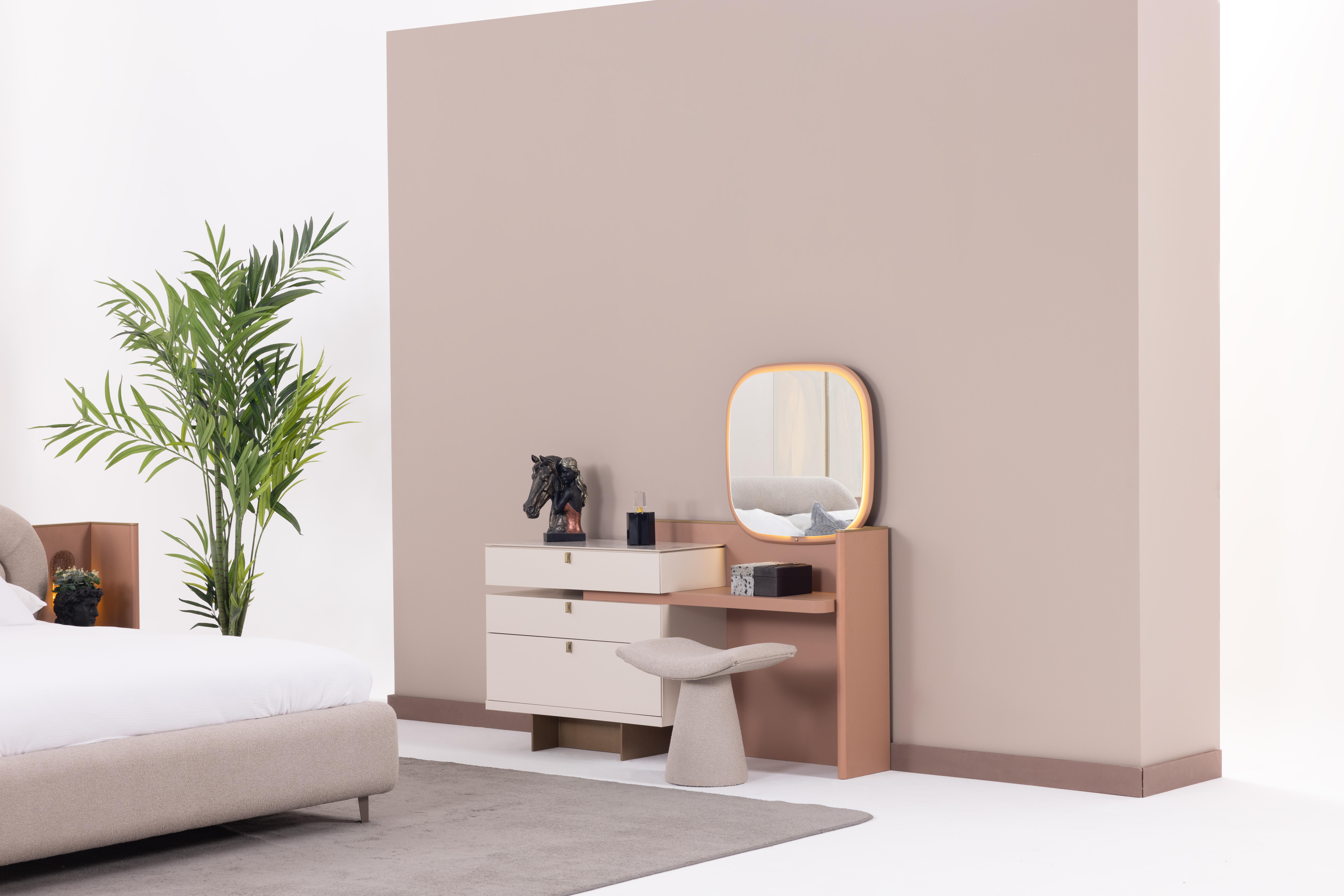 PASTEL ŞİFONYER AYNALI