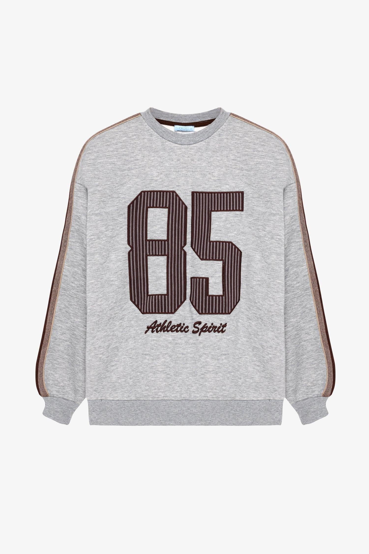 Aplike Detaylı Sweatshirt