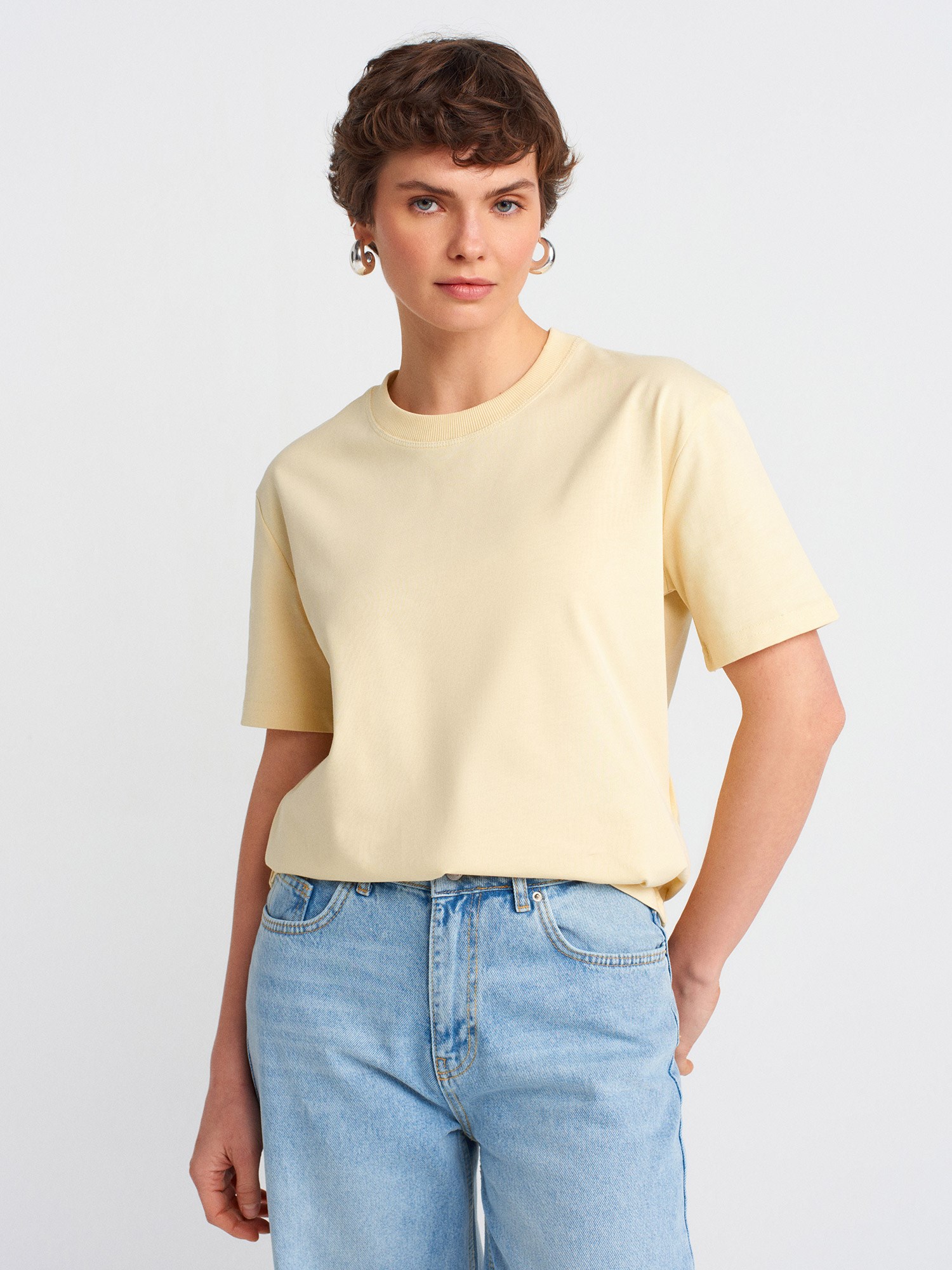 Dekoratif Dikişli Bisiklet Yaka Tshirt