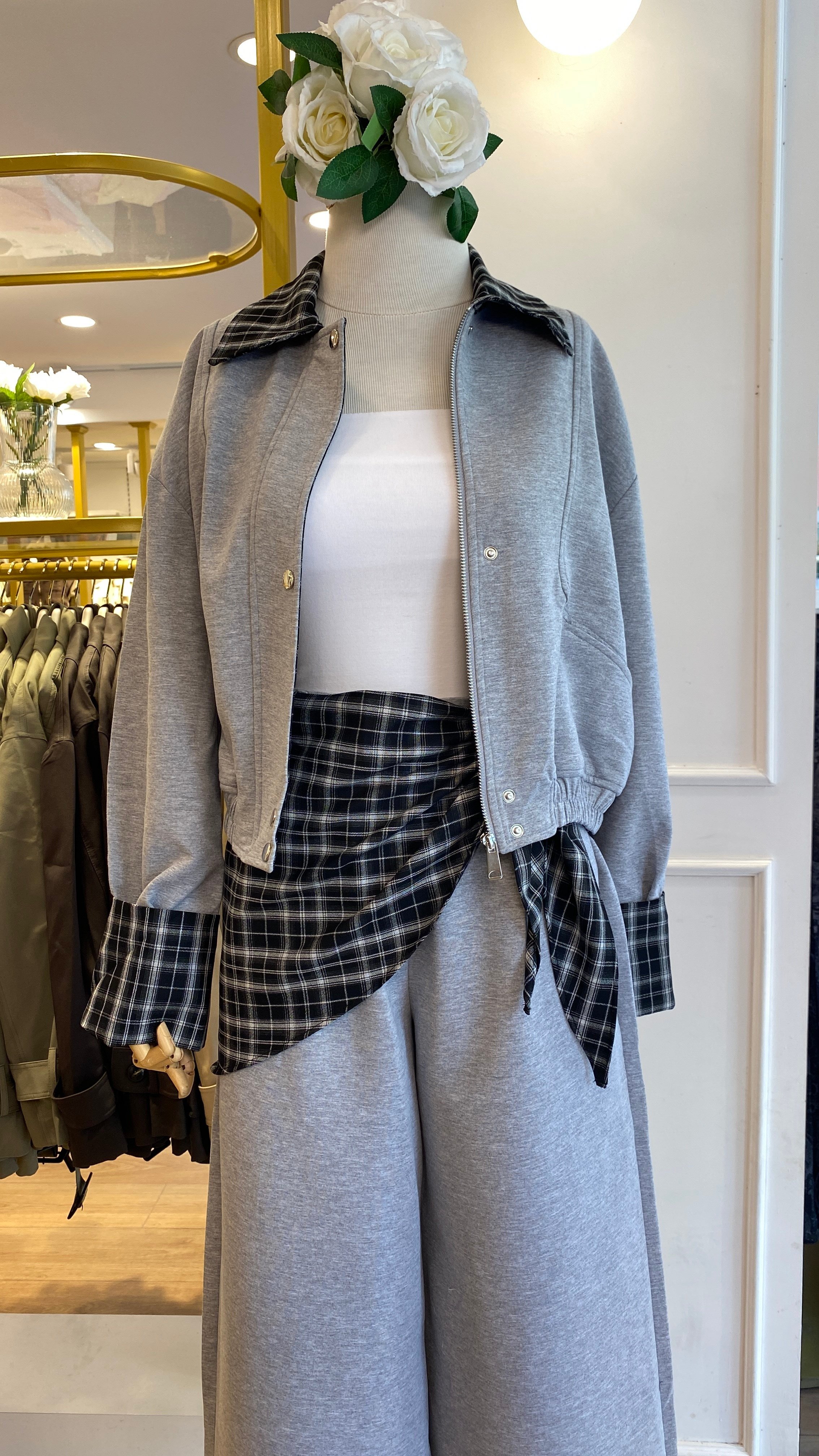 Ekose Detaylı Sweatshirt