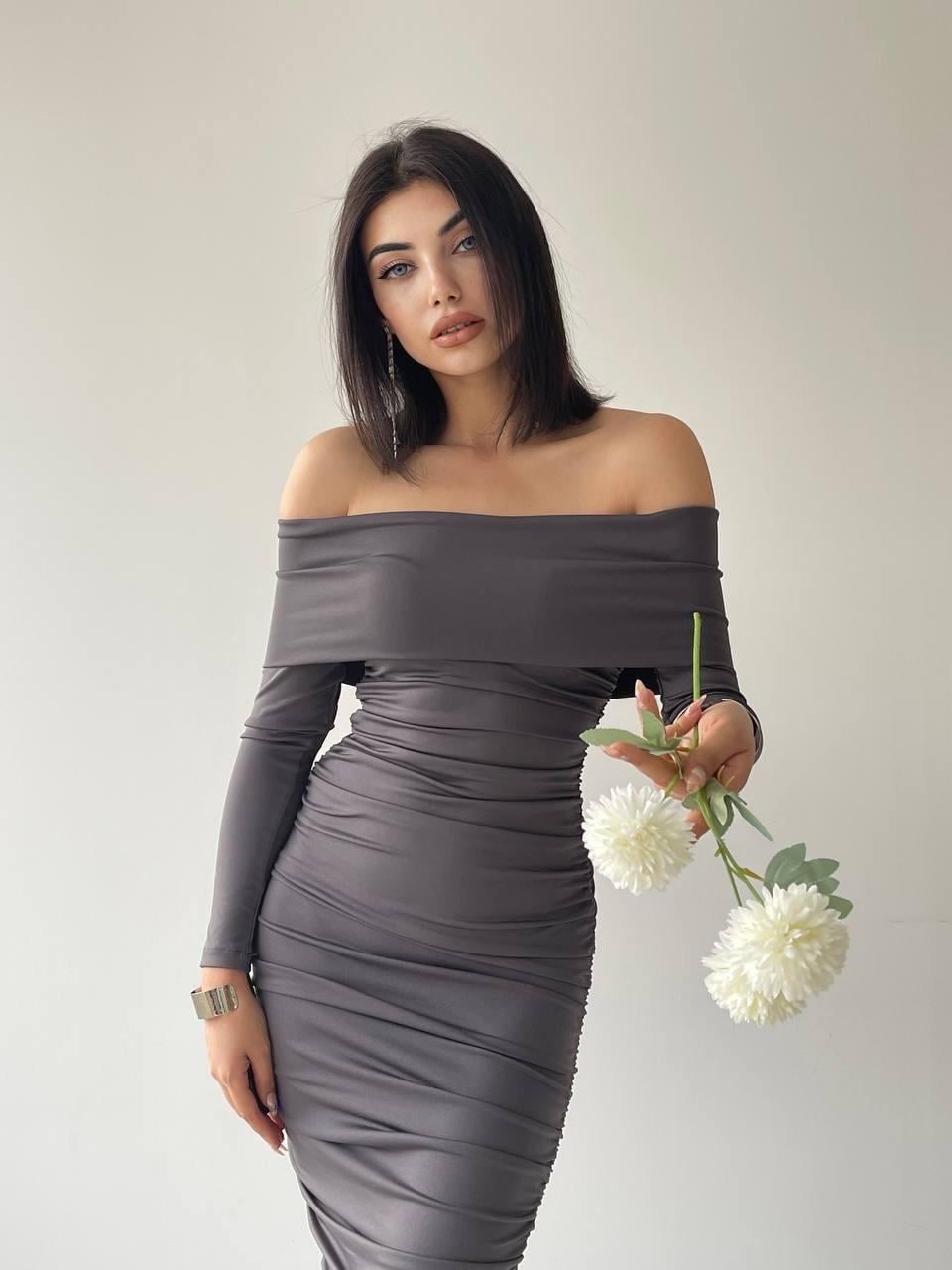MADONNA YAKA ESNEK KUMAŞ MAXİ BOY DRAPE ELBİSE