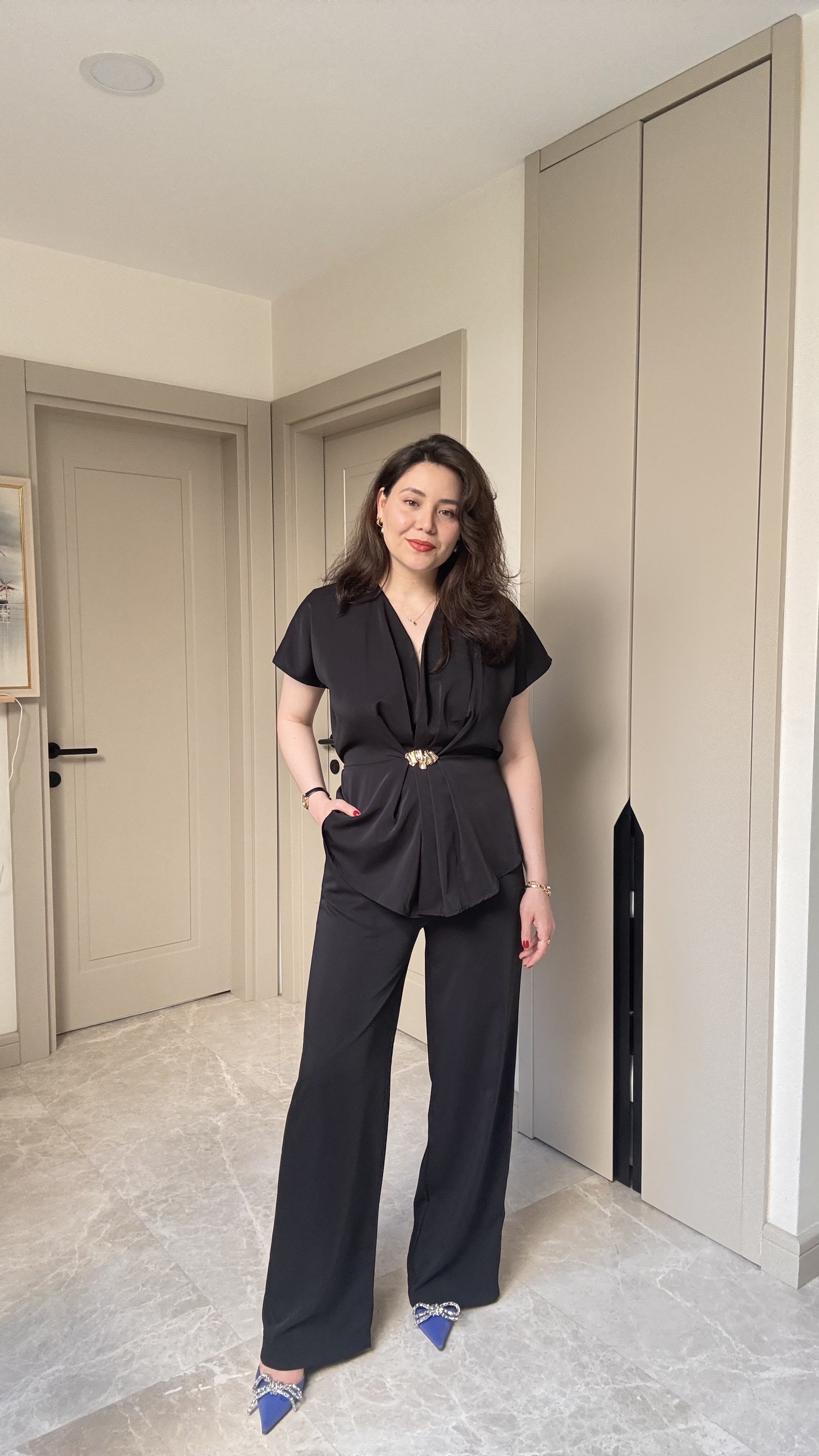Vatkalı Aksesuar Detaylı Pantalon Takım