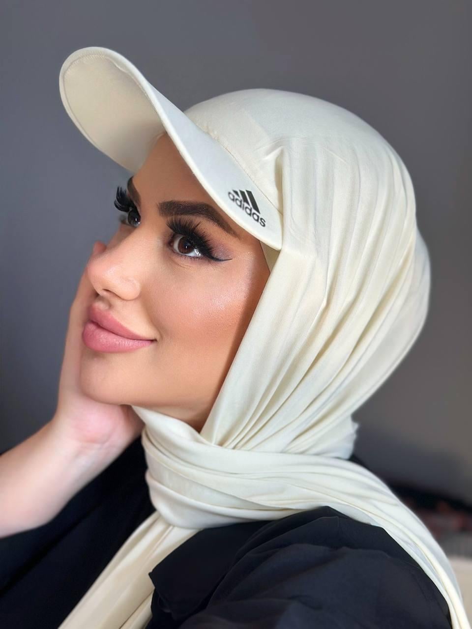 ŞAPKALI ŞAL KREM ( ADİDAS)