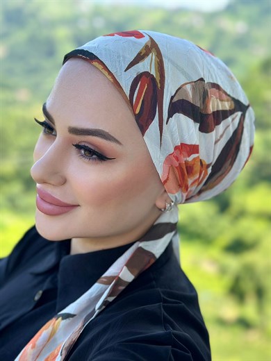 TREND ŞAL İMANNOR BAHAR DESEN