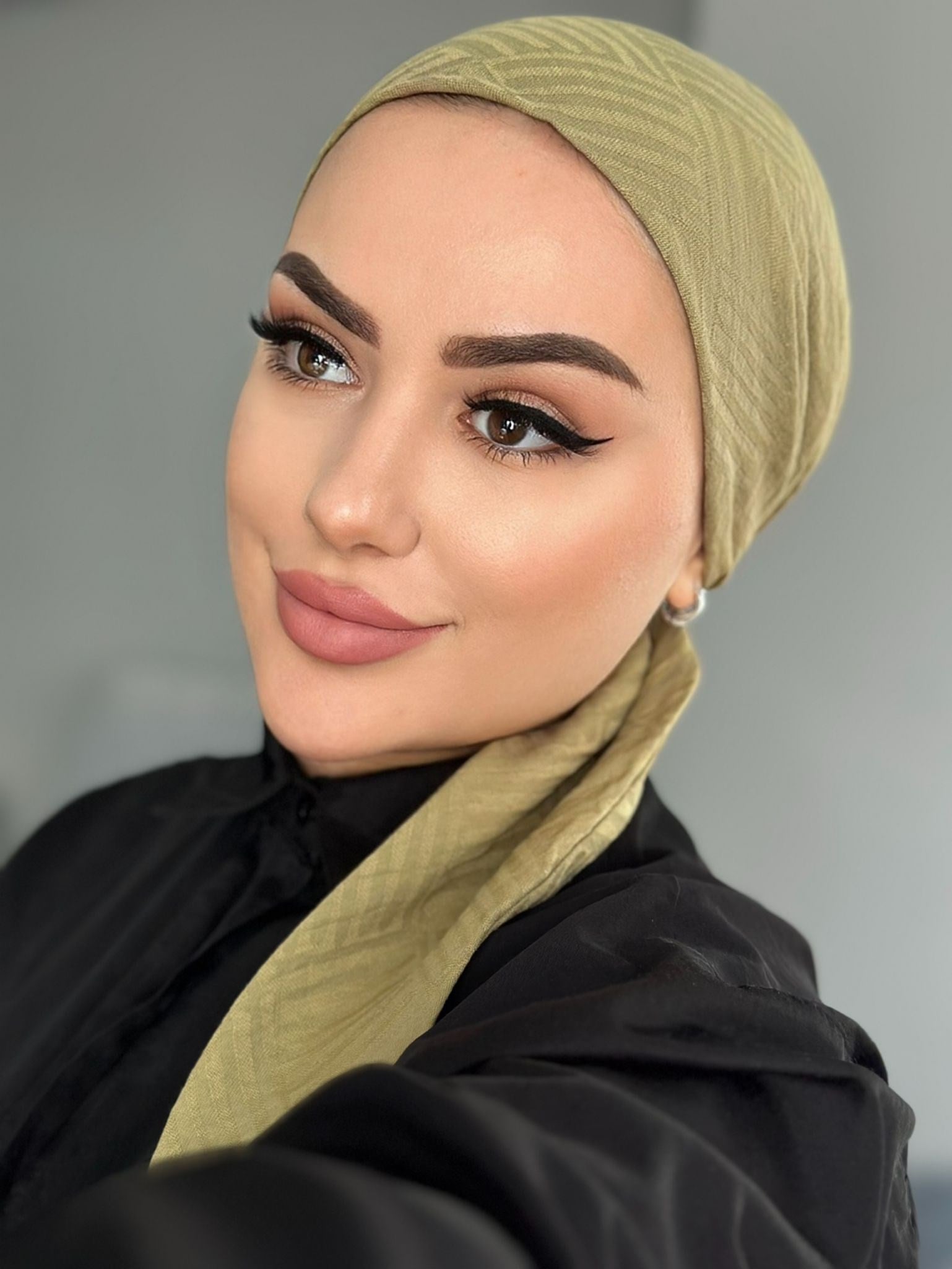 TREND ŞAL İMANNOR ( kare desen NAİA KUMAŞ  ) 