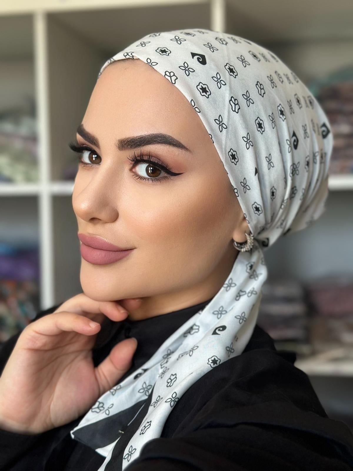 TREND ŞAL PİERRE CARDEN (soft ipek )