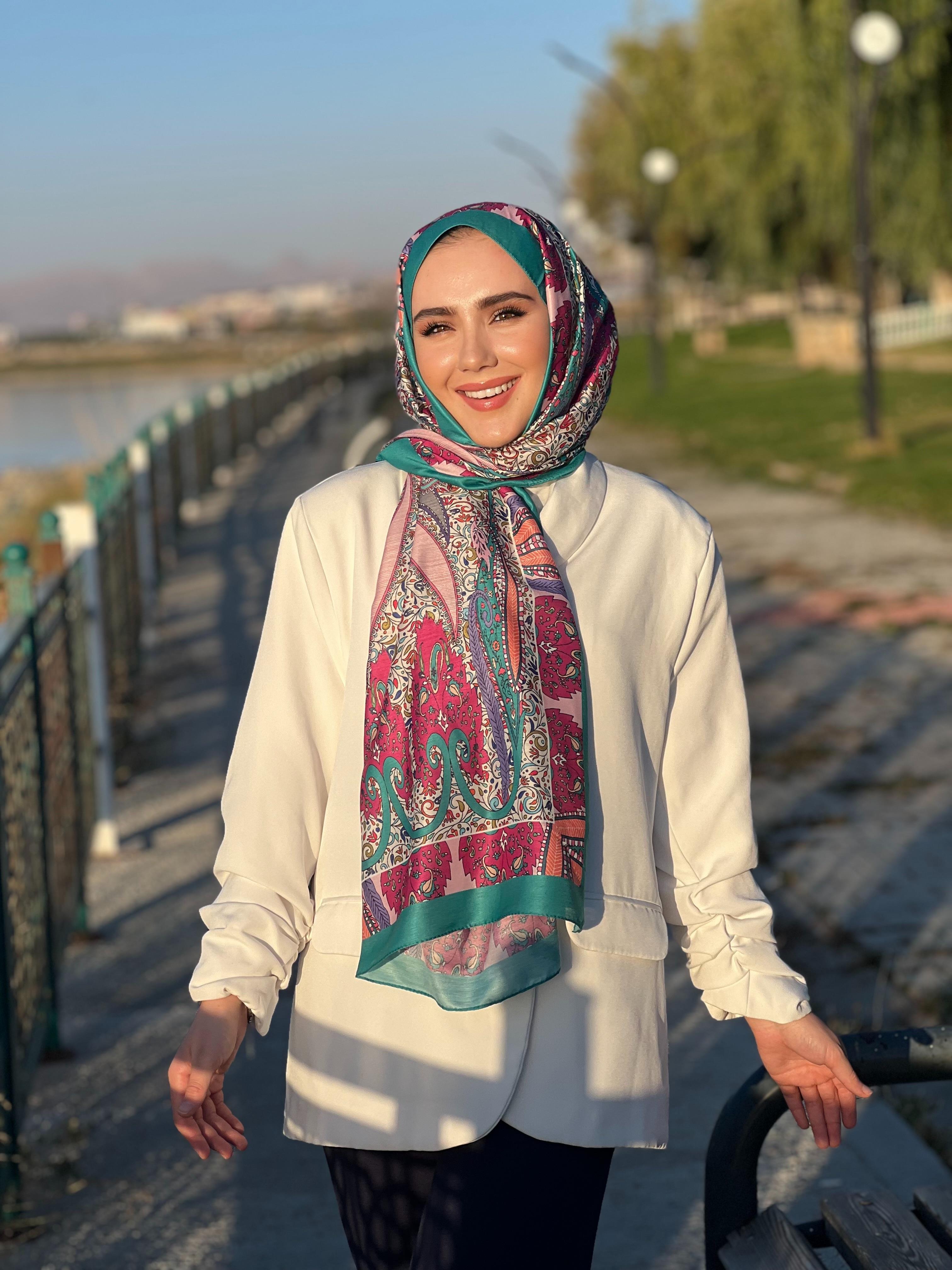 ETNİK DESEN QUEEN ZÜMRÜT