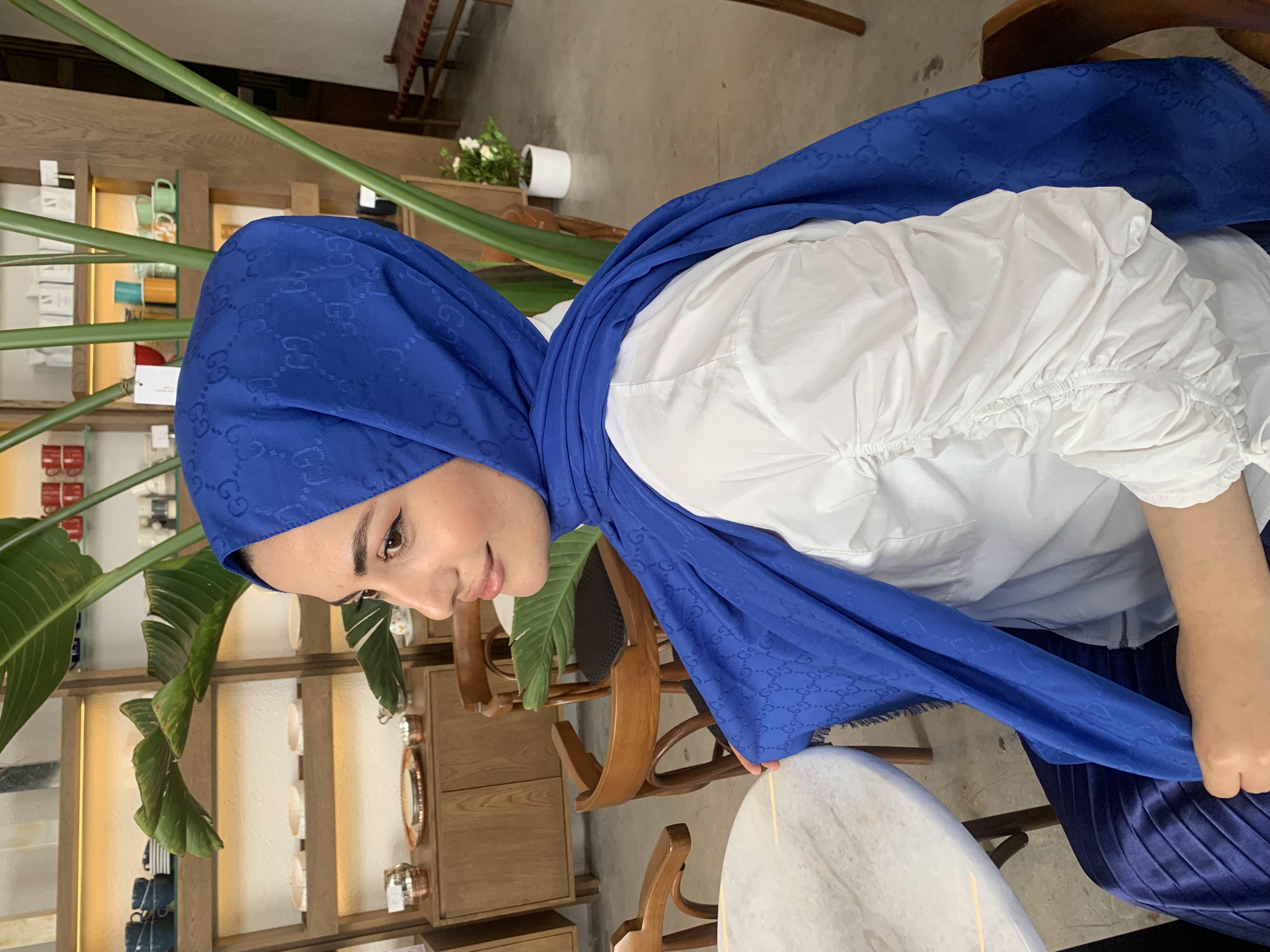 G DESEN SAKS