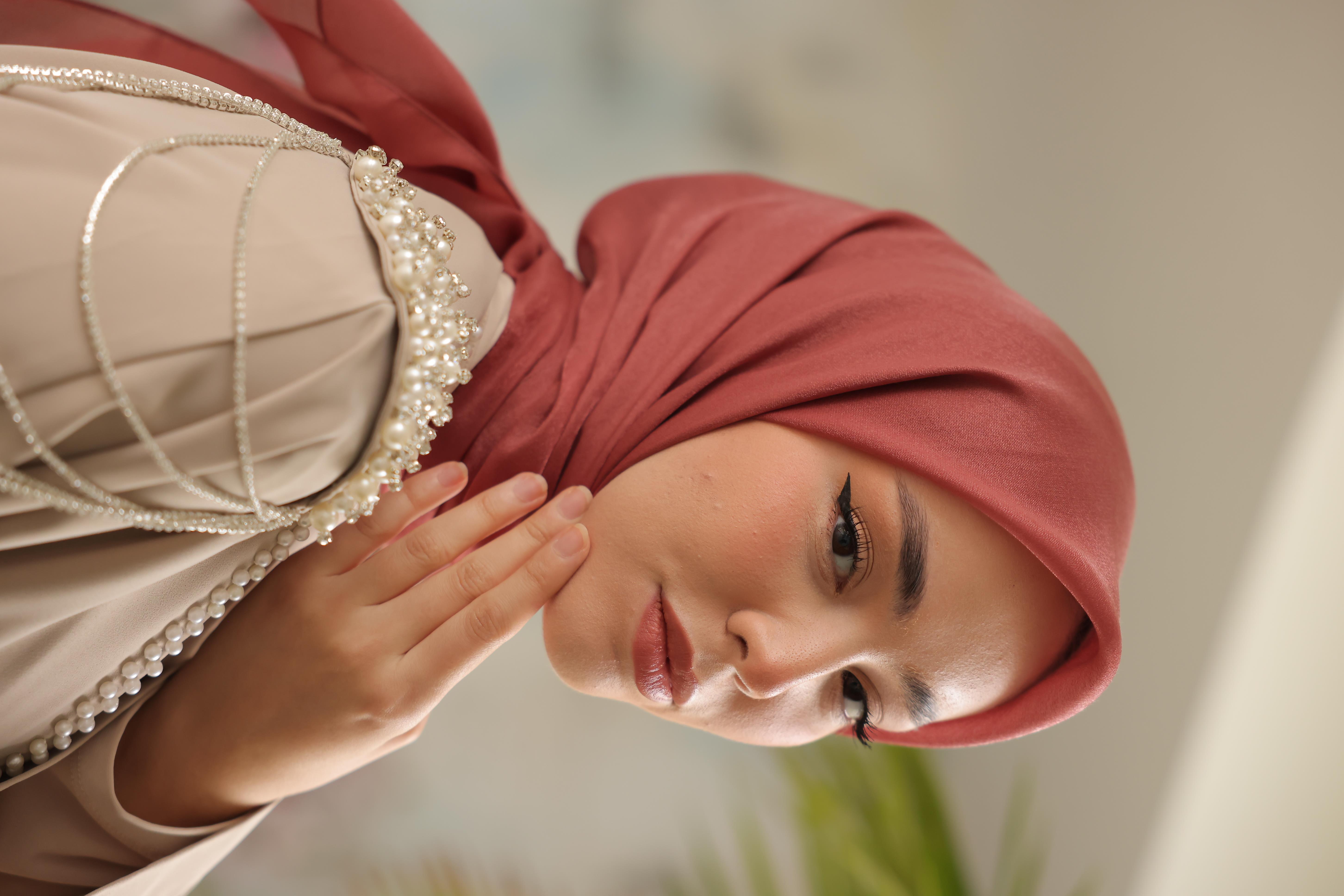 ABİYE EŞARP GÜL KURUSU