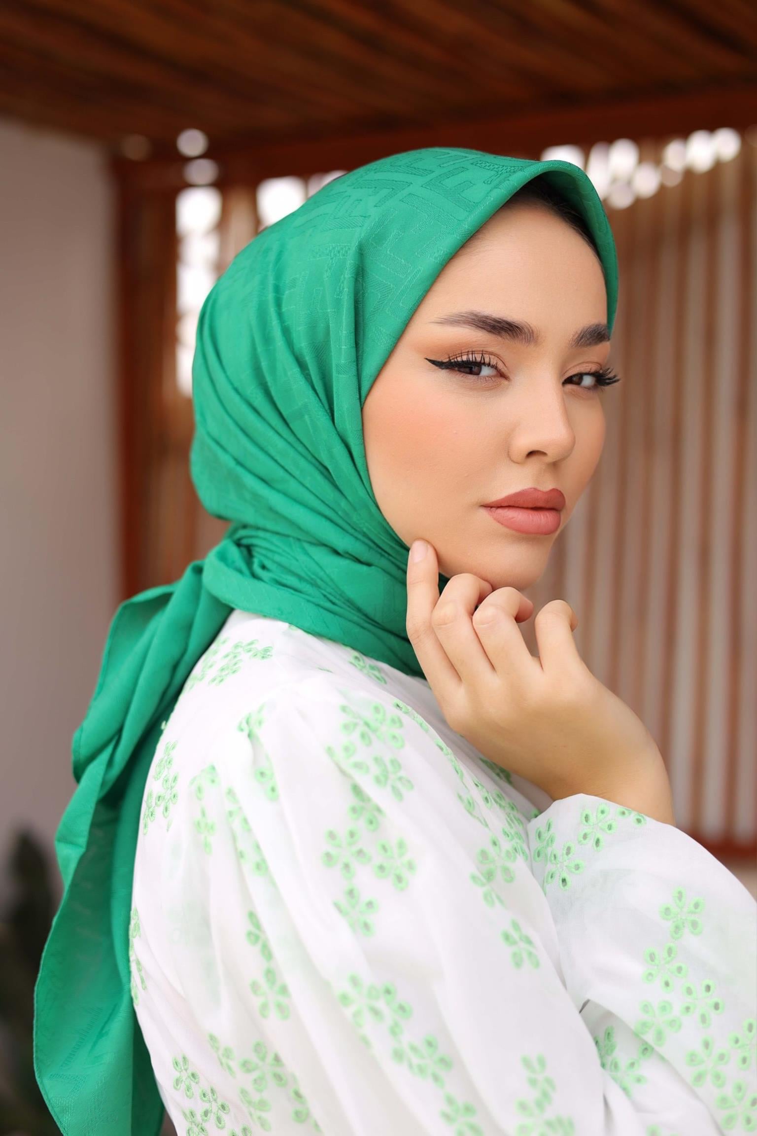 F DESEN EŞARP BENETTON