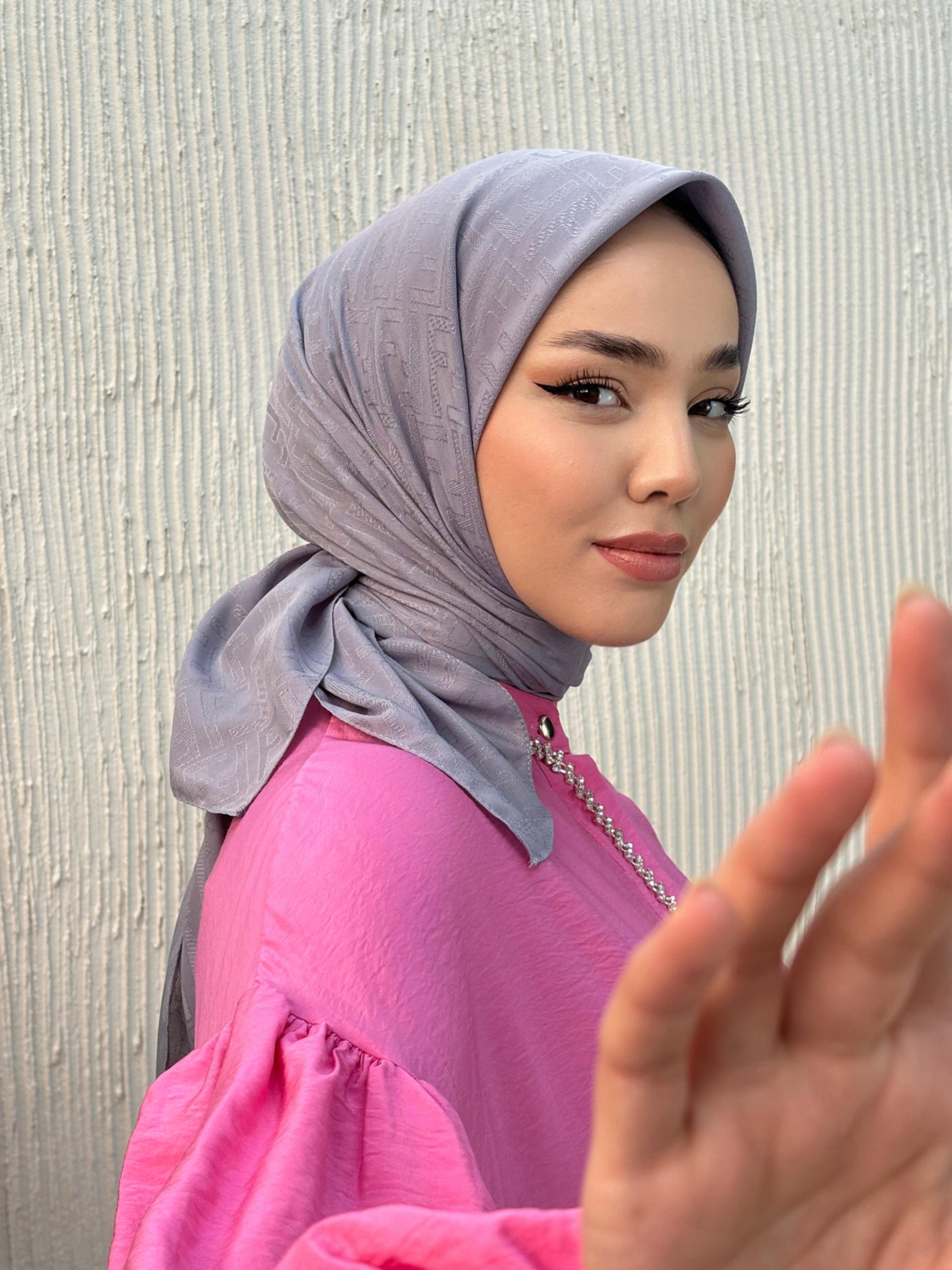 F DESEN EŞARP GÜMÜŞ GRİ