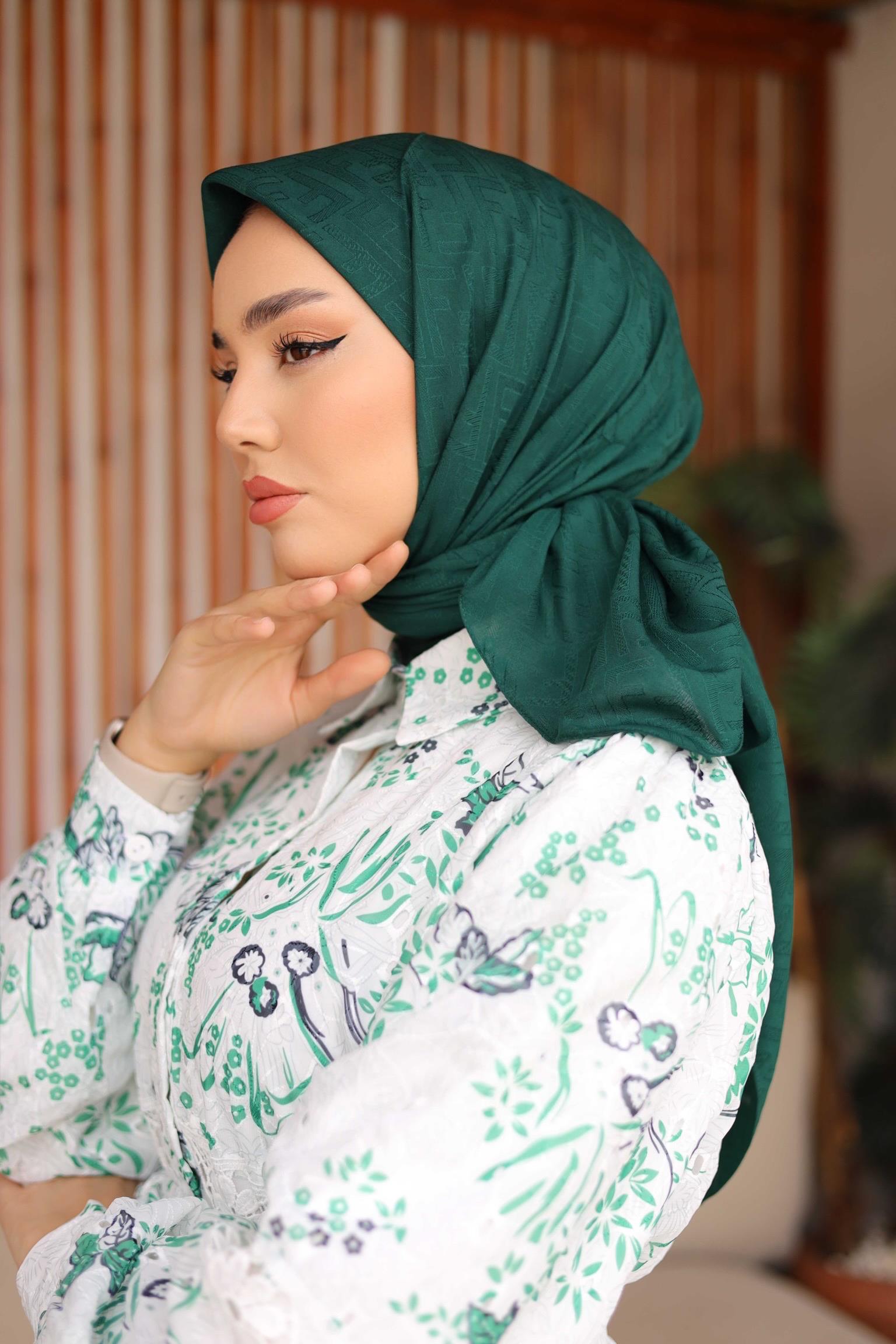 F DESEN EŞARP ZÜMRÜT