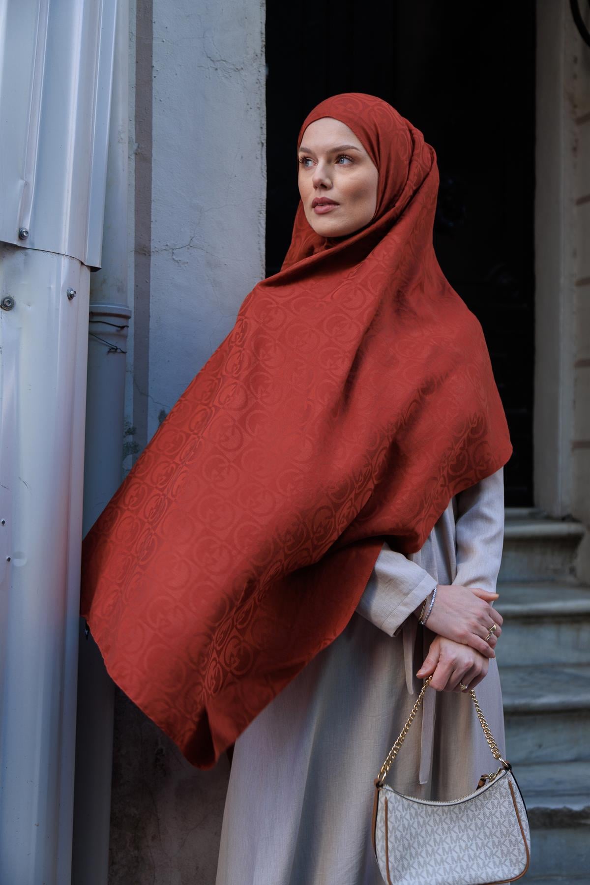 KİREMİT RENGİ ŞAL