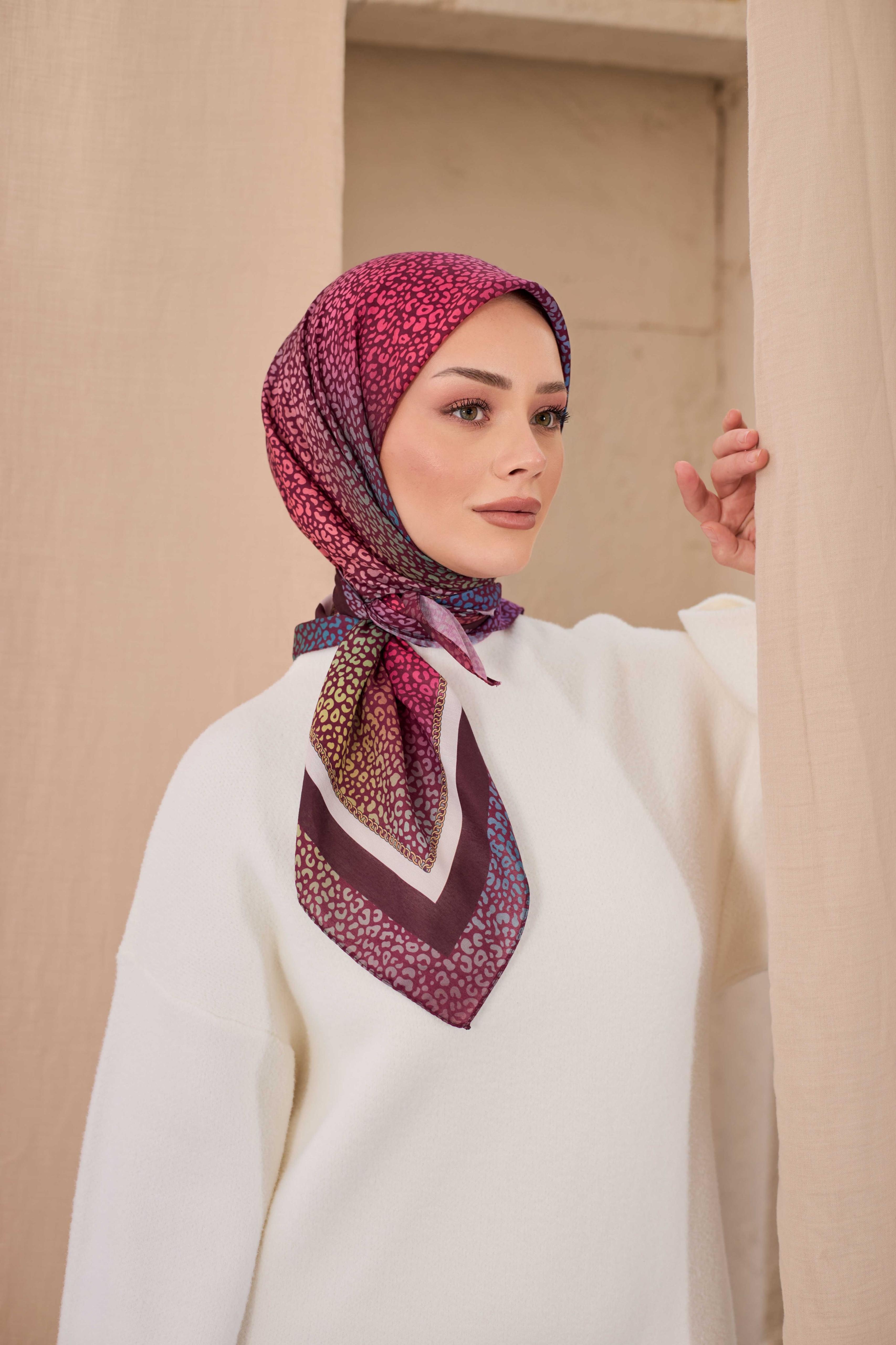 LEOPAR DESEN SOFT EŞARP 02