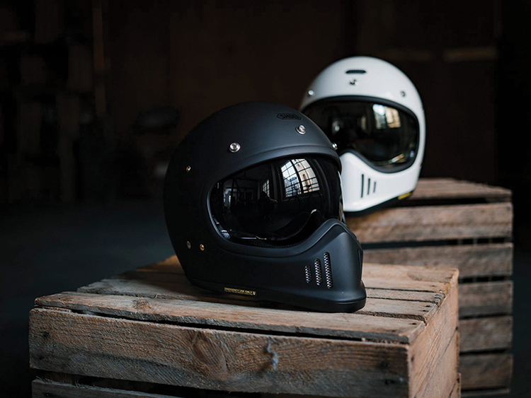 Shoei kask