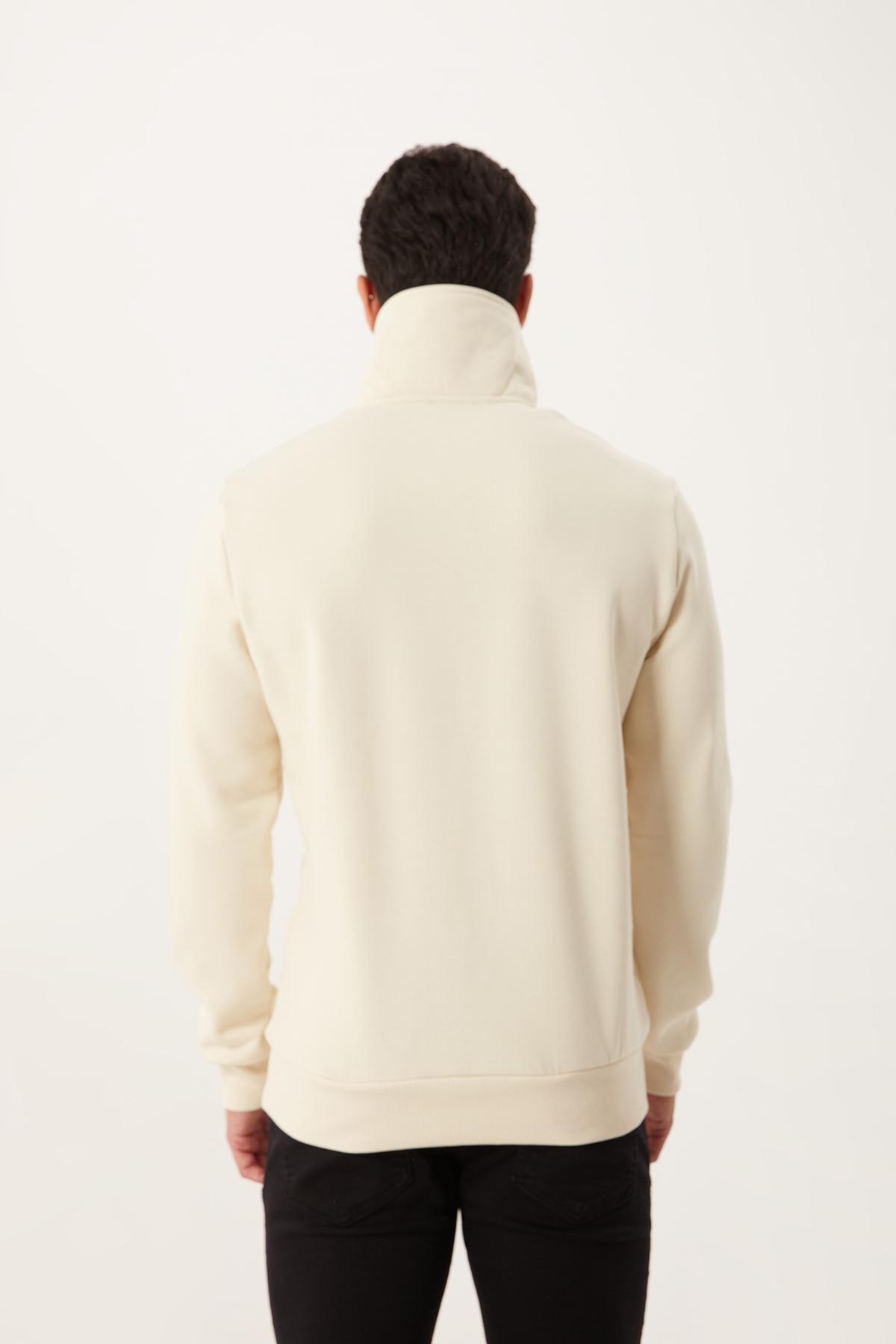 Erkek Relax Fit 3 İplik Rahat Kesim Pamuklu İçi Polarlı Yarım Fermuarlı Dik Yaka Ekru Sweatshirt Erkek Relax Fit 3 İplik Rahat Kesim Pamuklu İçi Polarlı Yarım Fermuarlı Dik Yaka Ekru Sweatshirt