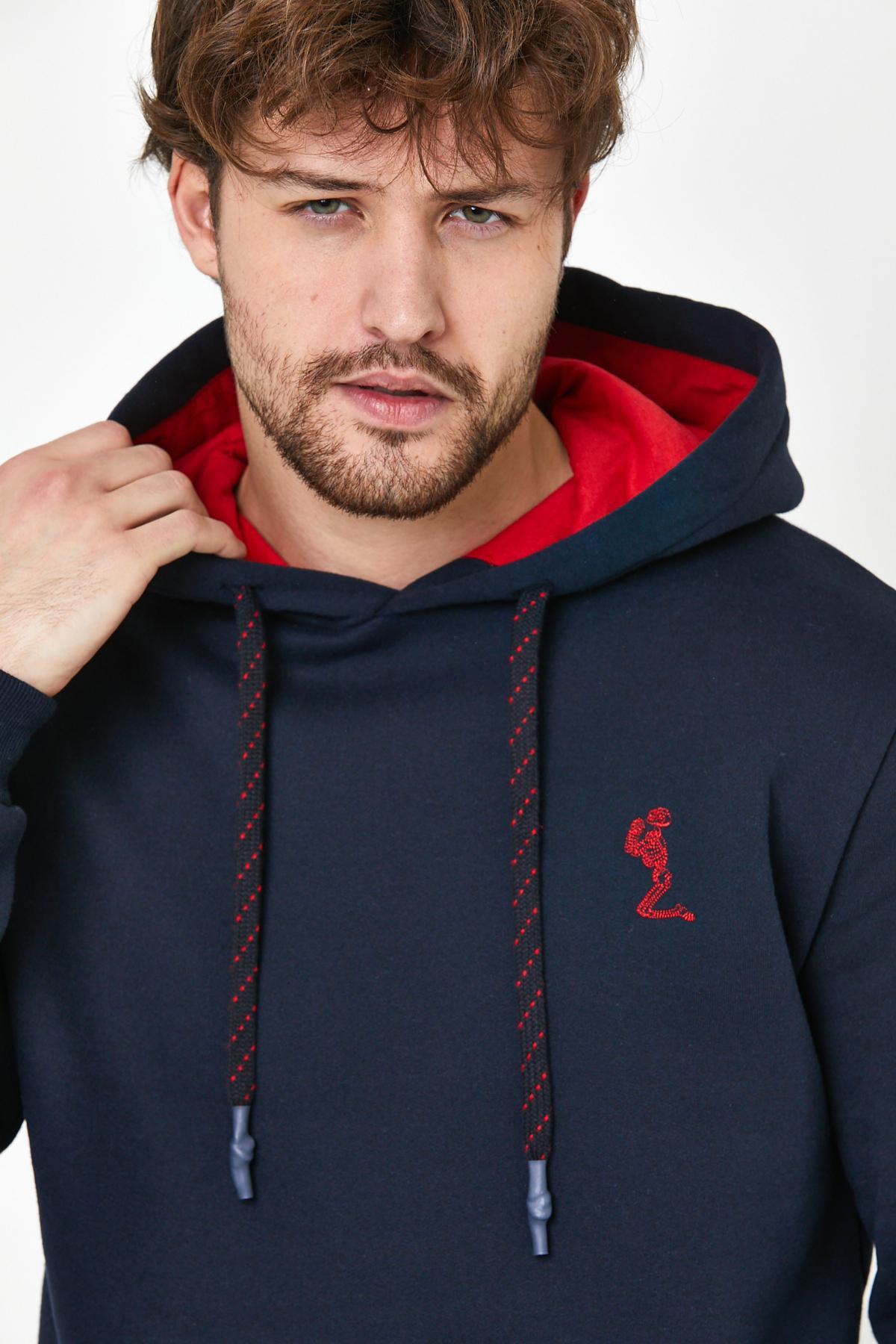Erkek İskelet Nakışlı 3 İplik Kapüşonlu Sweatshirt Lacivert Erkek İskelet Nakışlı 3 İplik Kapüşonlu Sweatshirt Lacivert