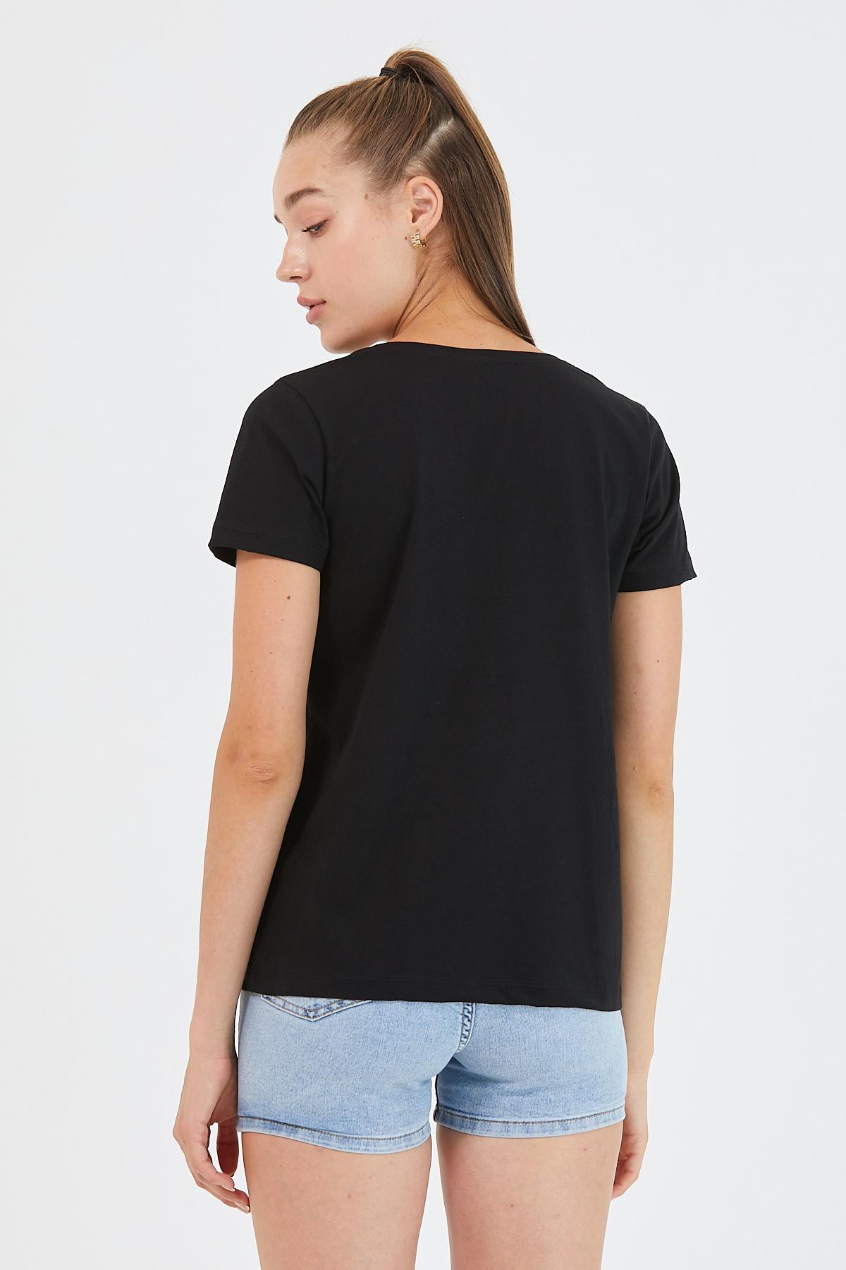 Kadın %100 Pamuk V Yaka Regular Kalıp T-shirt Siyah