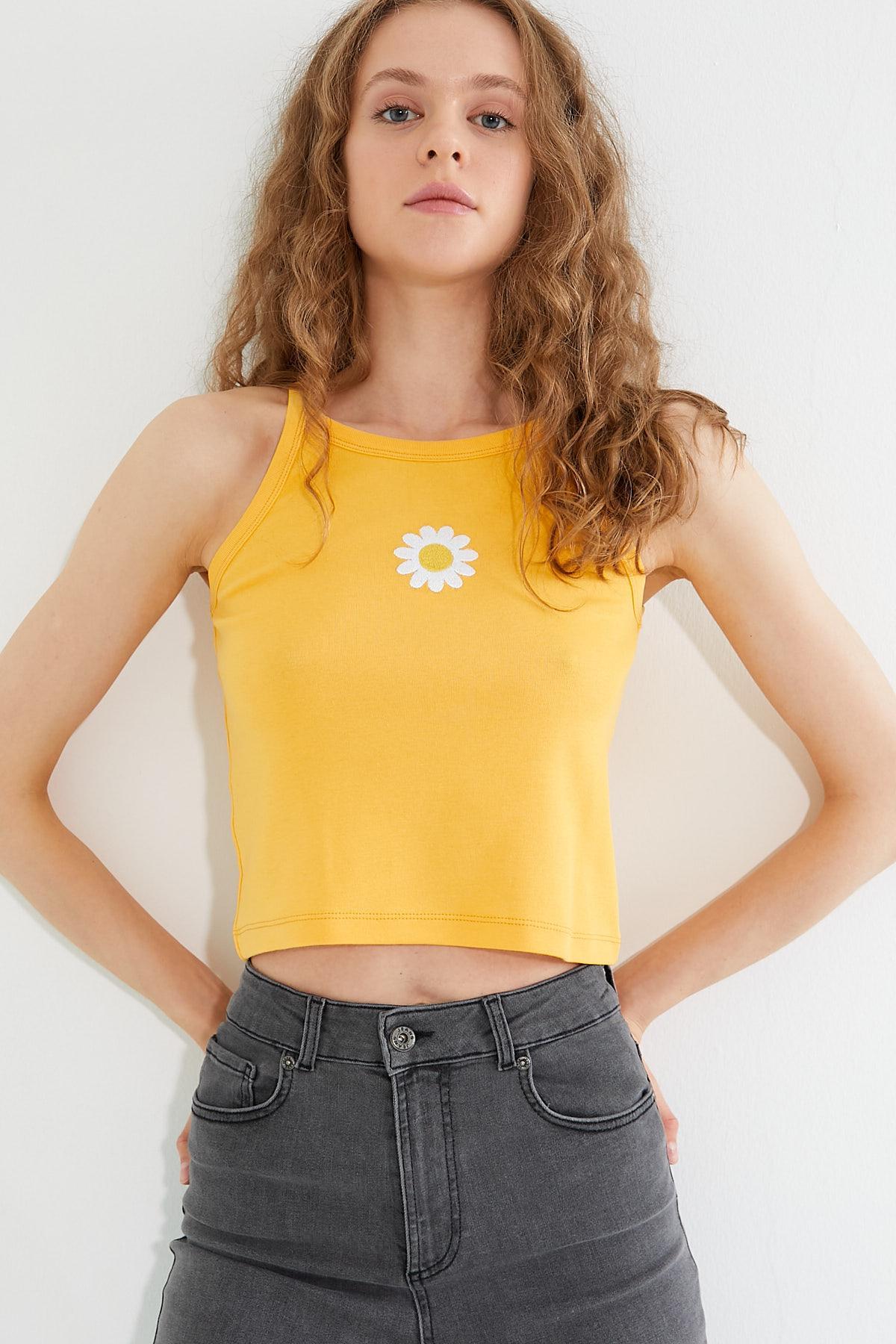 Kadın Papatya Nakışlı Askılı Crop Atlet Sarı