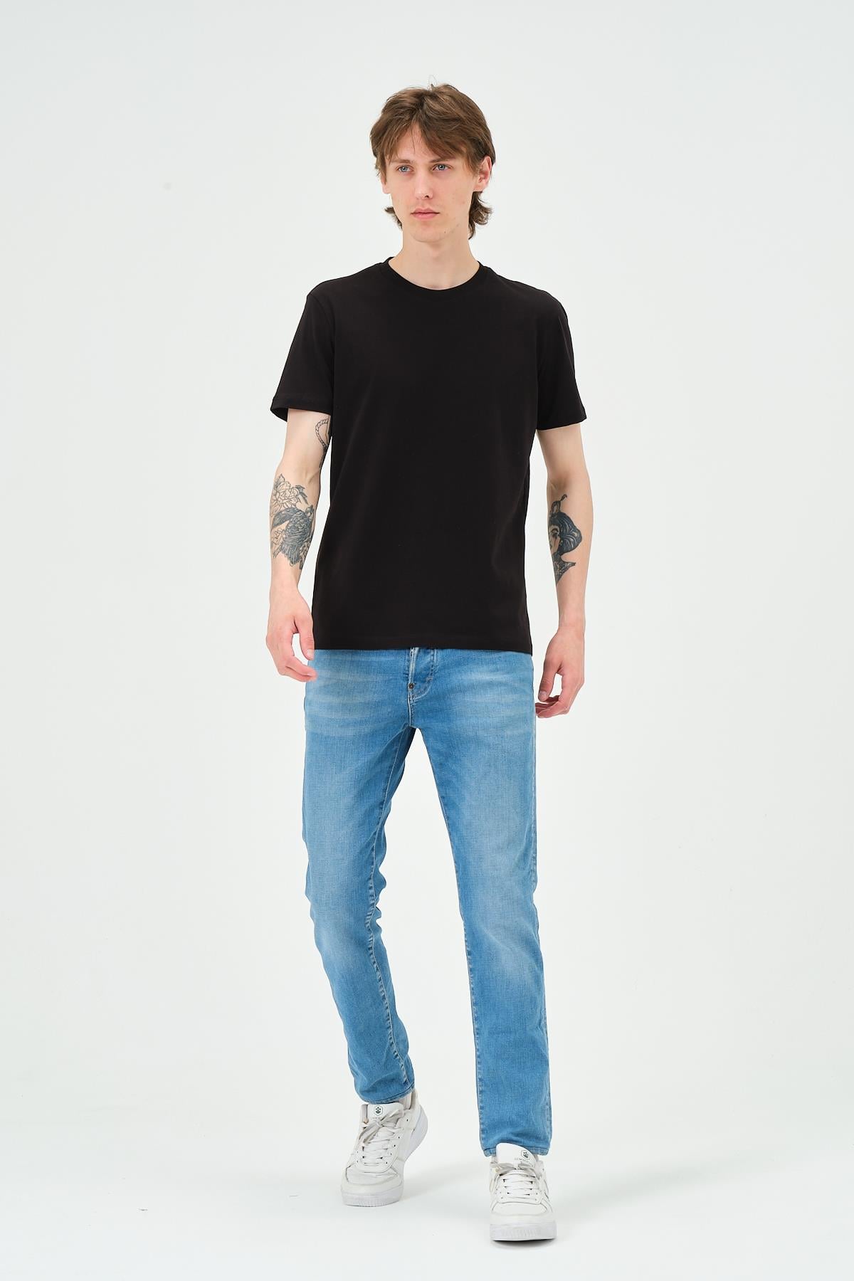 Erkek Bisiklet Yaka Regular Kalıp T-shirt Siyah