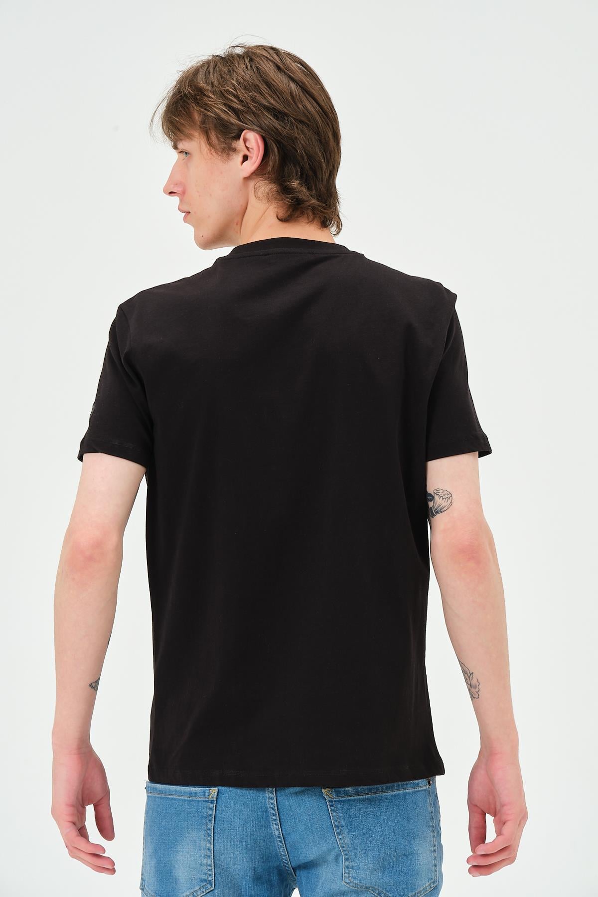 Erkek Bisiklet Yaka Regular Kalıp T-shirt Siyah