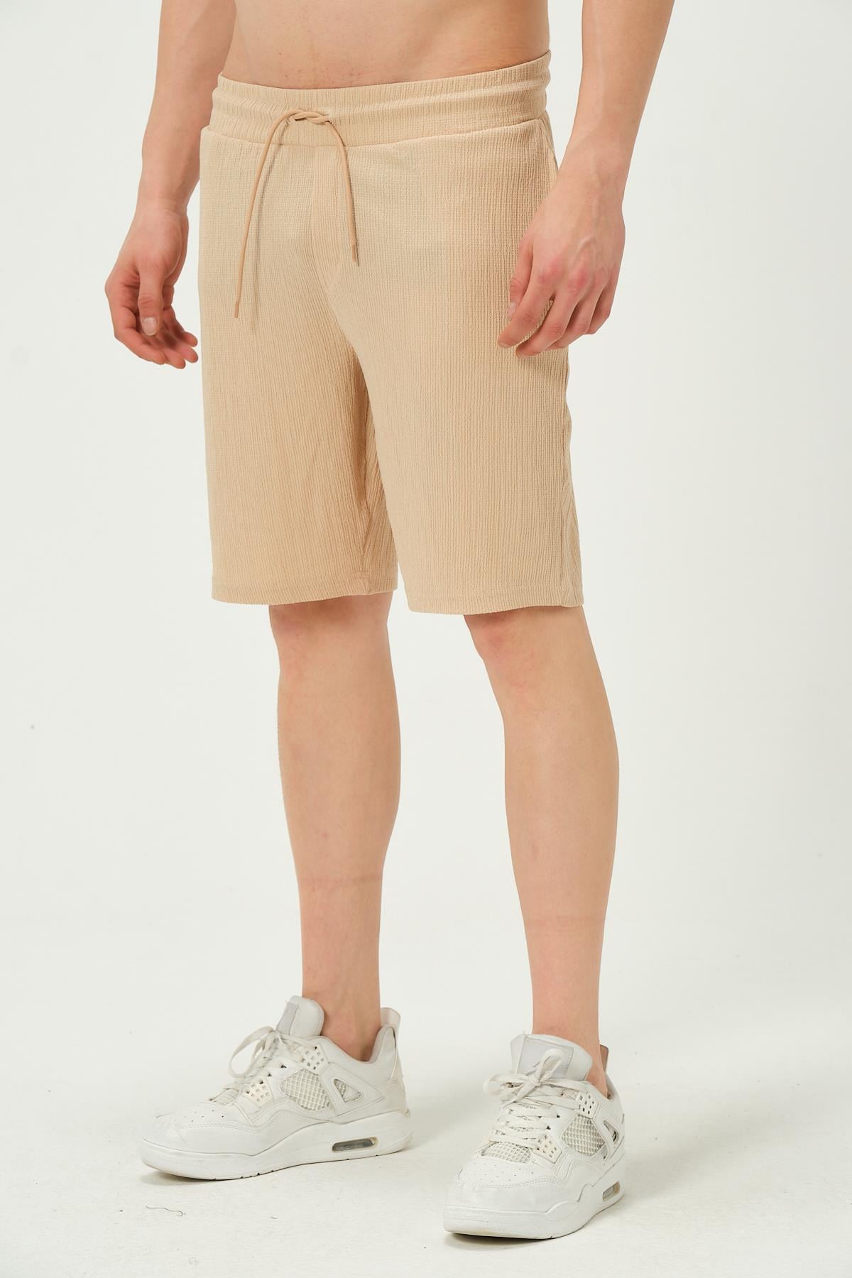 Erkek Crinkle Kumaş Regular Fit Şort Bej