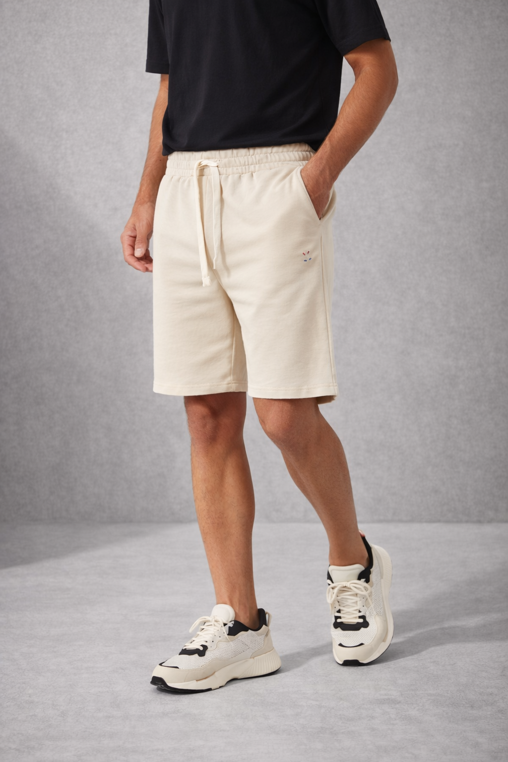 Erkek Ekru Basic Lastikli Bağcıklı Regular Fit Şort