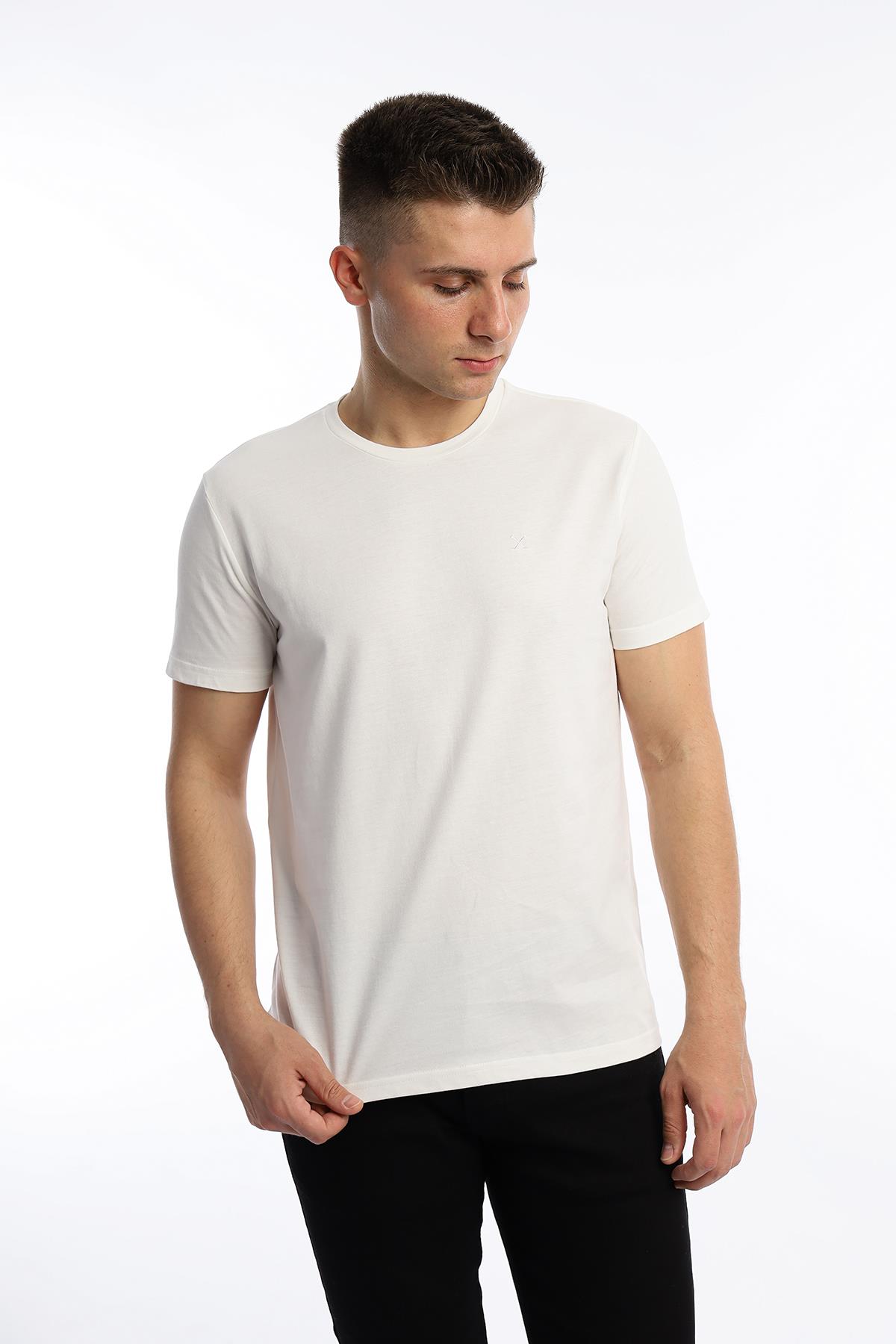 Erkek Golf Nakışlı Regular Fit Basic Tişört Beyaz