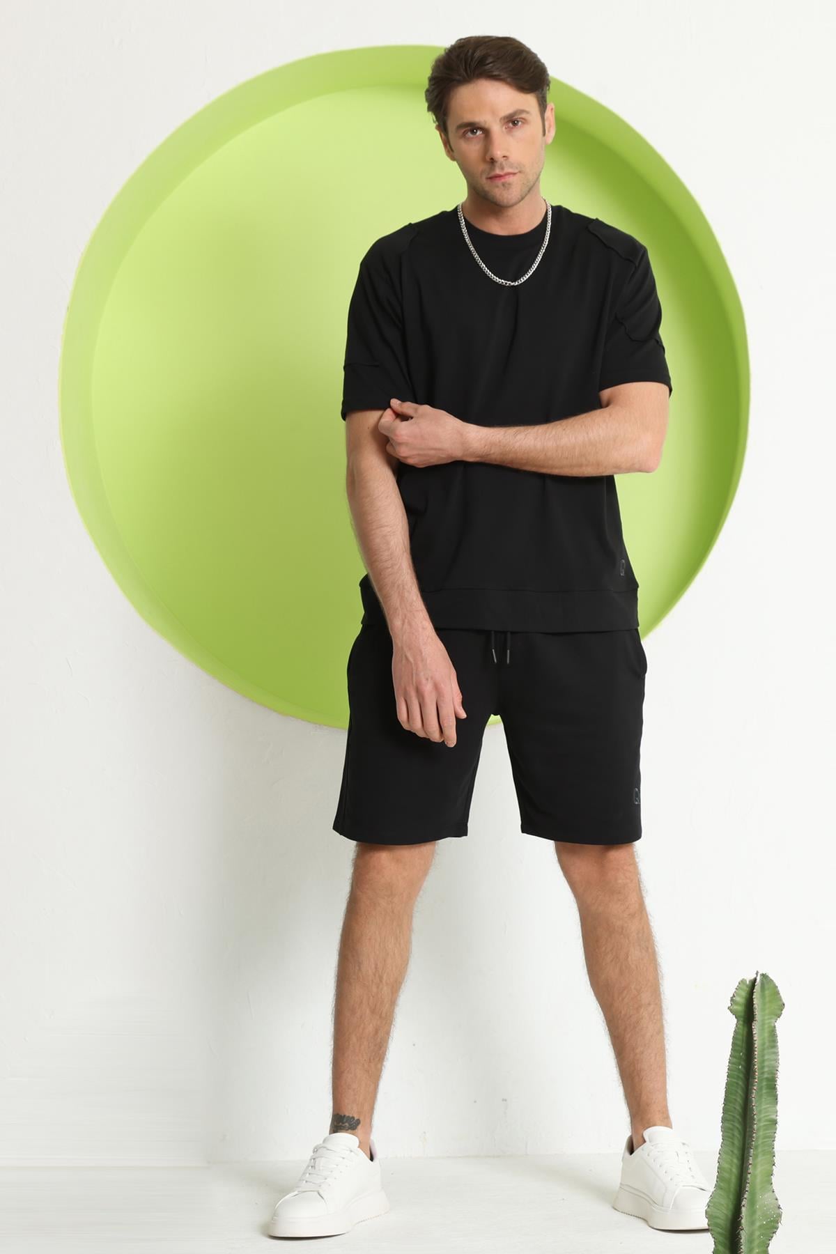 Erkek Kol Detaylı T-shirt Siyah