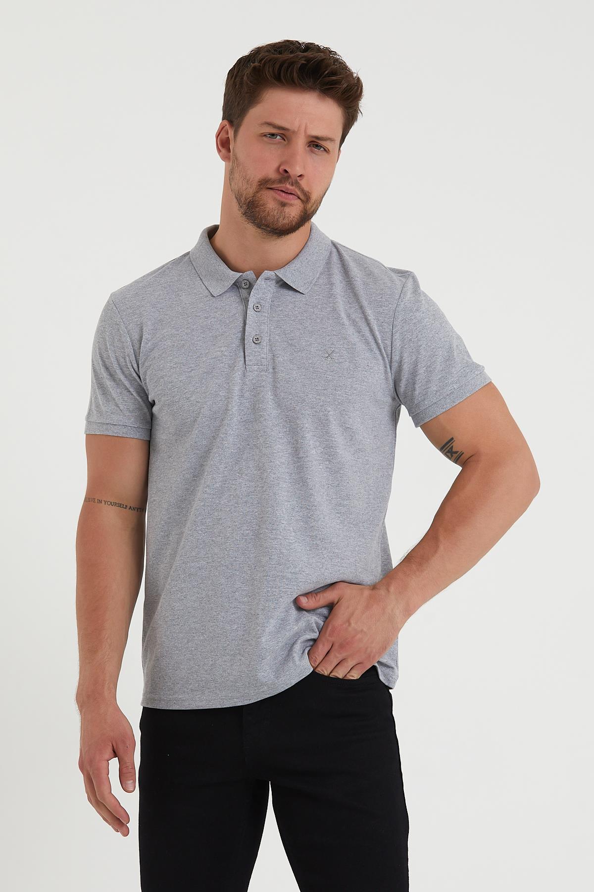 Erkek Regular Fit Polo Yaka Nakışlı T-shirt  Gri Melanj