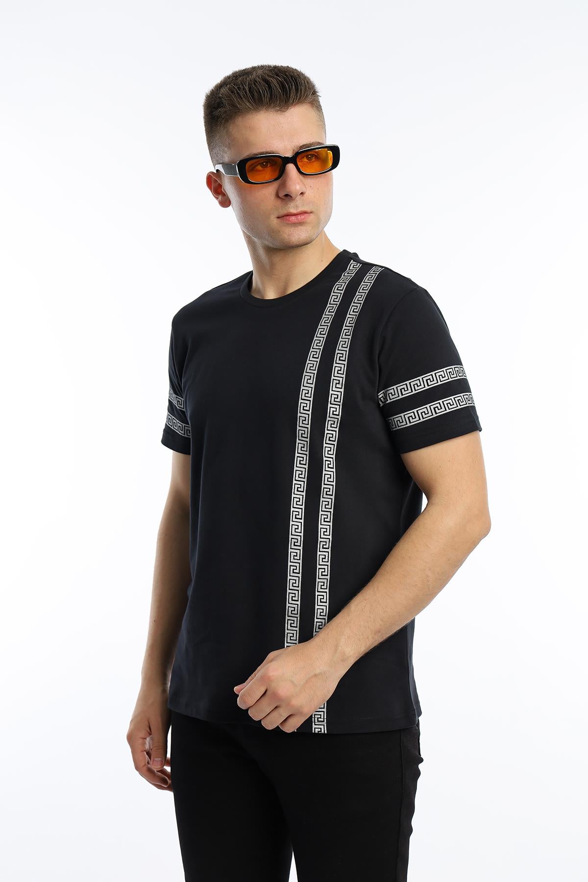 Erkek Yaldız Baskılı Regular Fit Tişört Siyah Gümüş